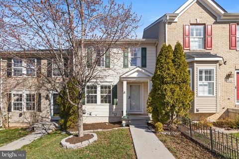 Townhouse For Sale - 507 Hupps Hill Court<br/> STRASBURG, VA 22657