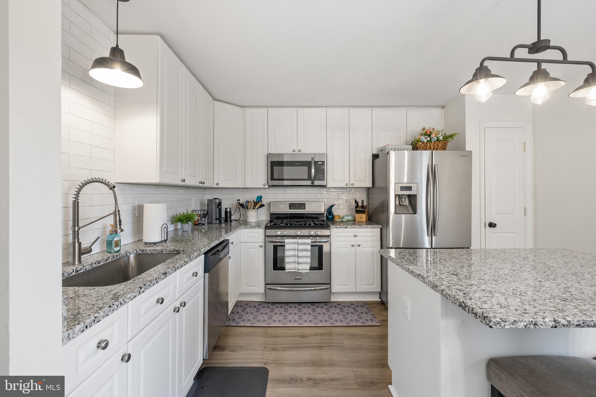 CRYSTAL HILL TOWNHOUSES - Residential