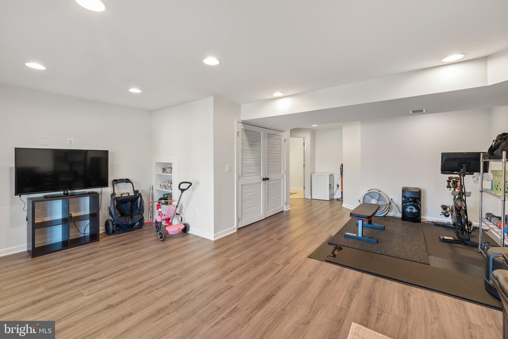 CRYSTAL HILL TOWNHOUSES - Residential