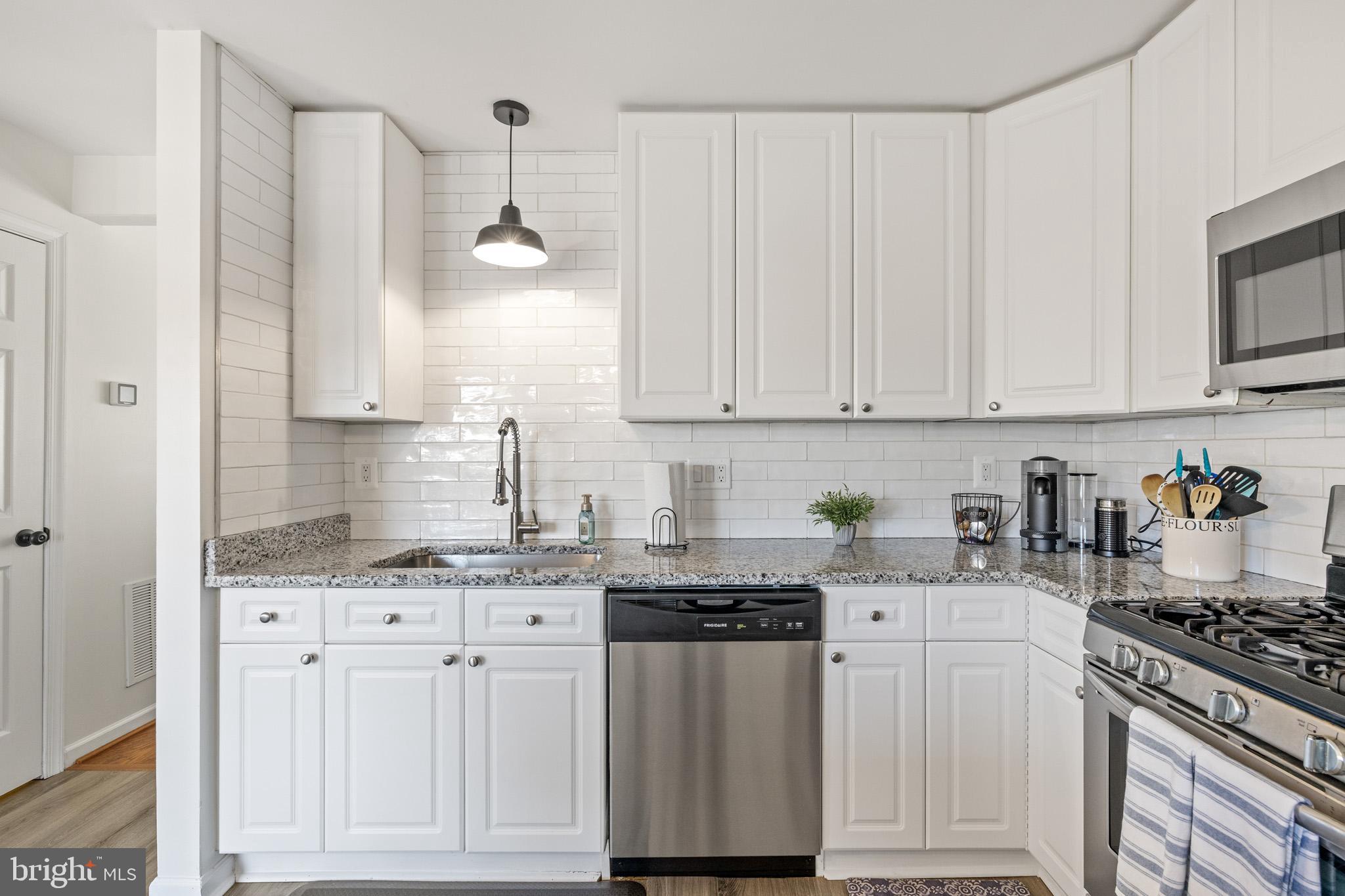 CRYSTAL HILL TOWNHOUSES - Residential