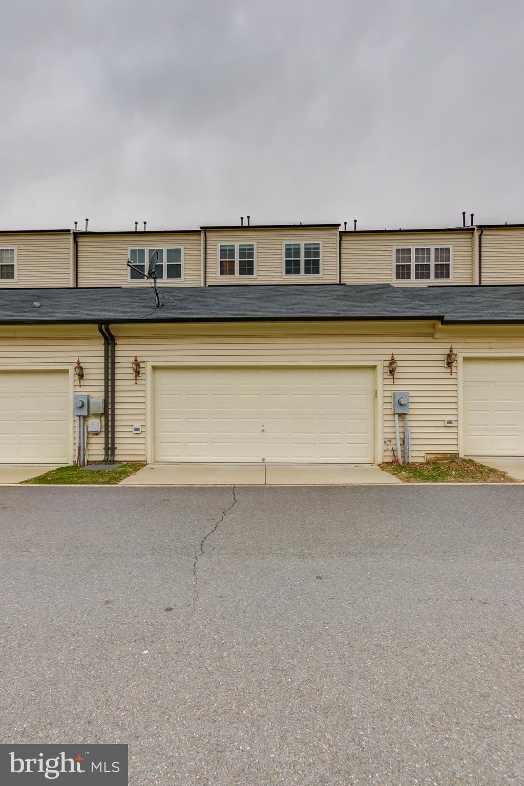 VICTORY LAKES - Residential