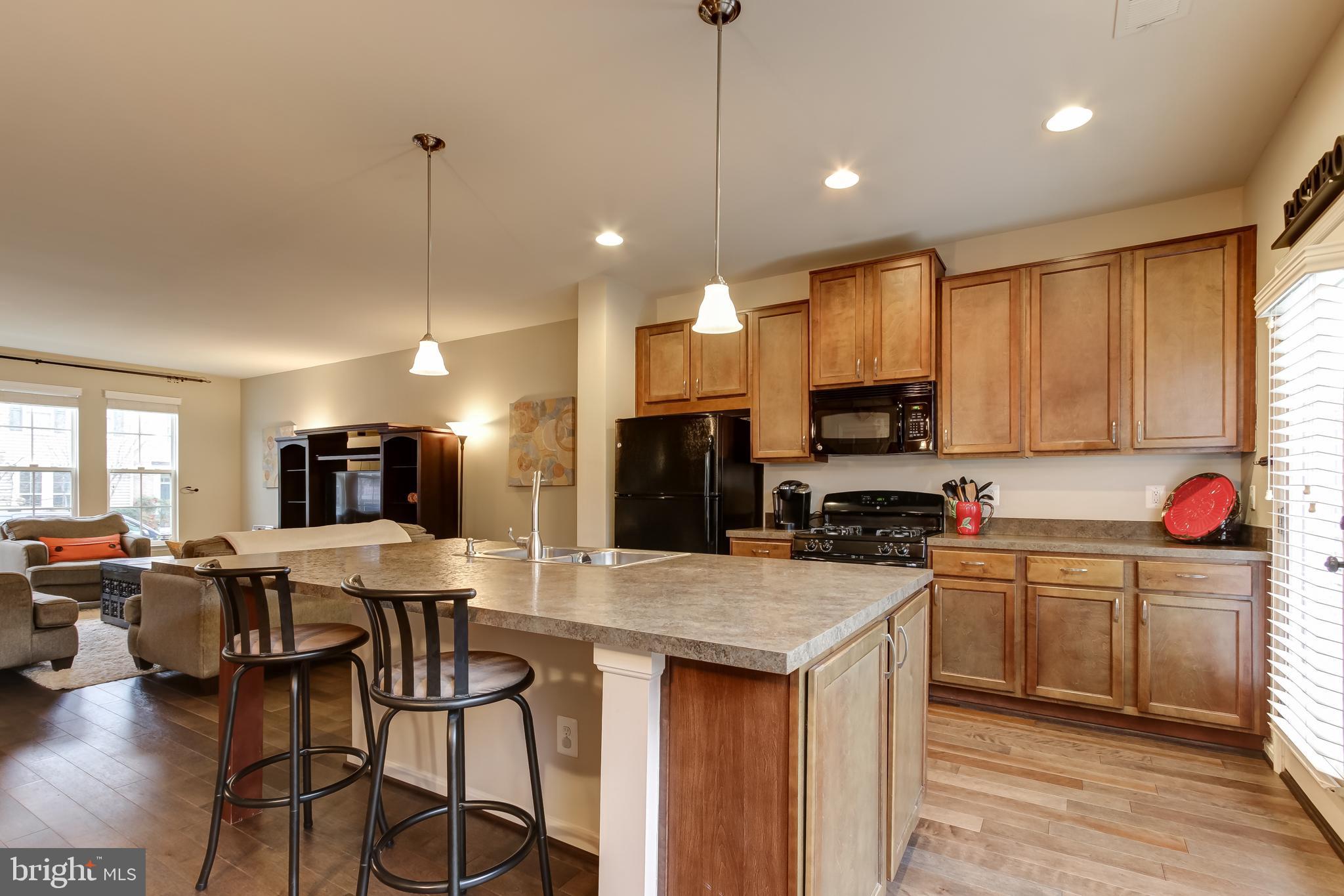 VICTORY LAKES - Residential