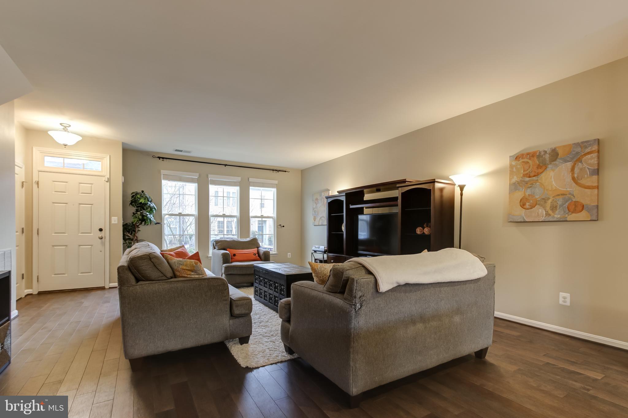 VICTORY LAKES - Residential