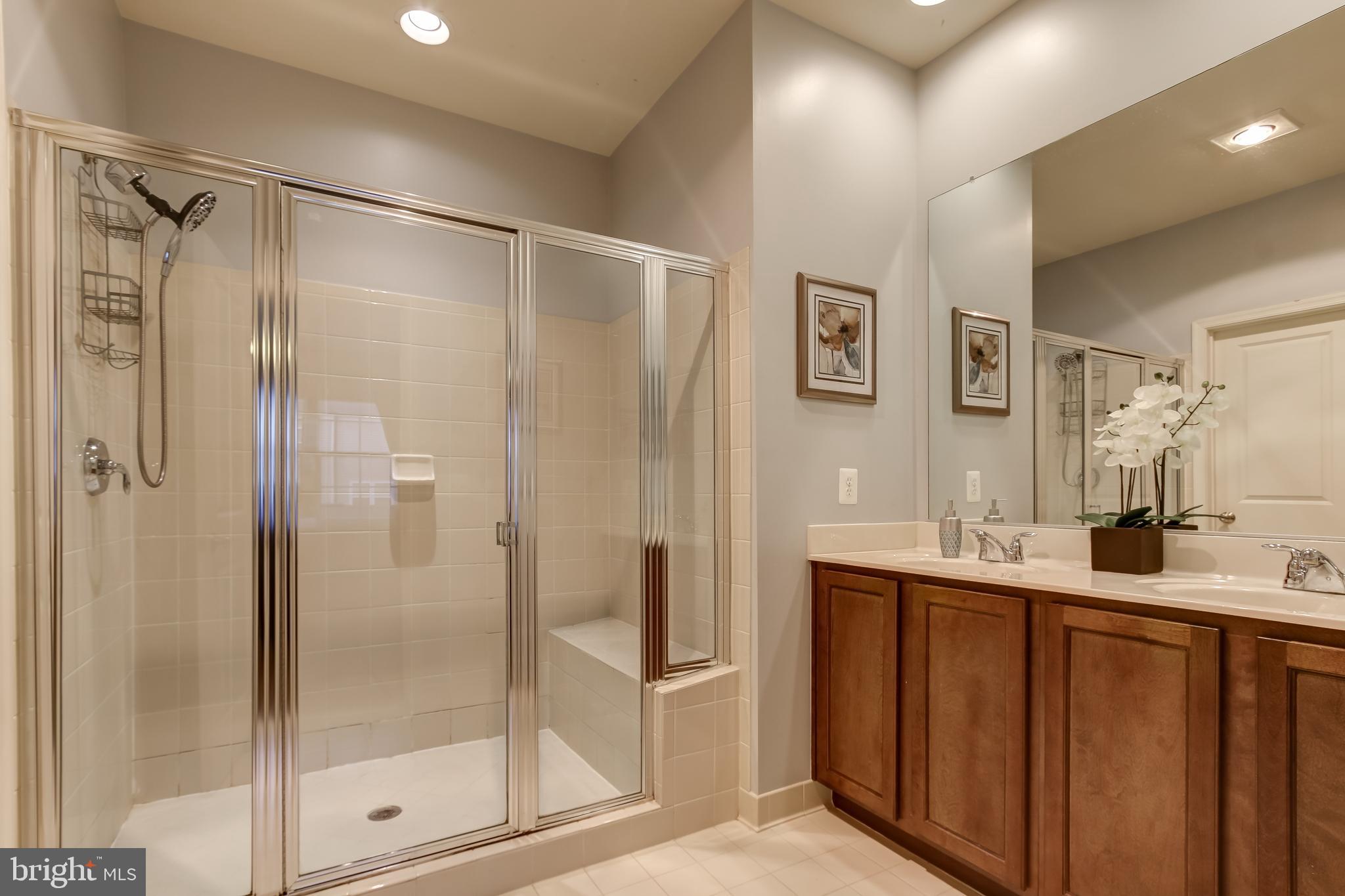 VICTORY LAKES - Residential