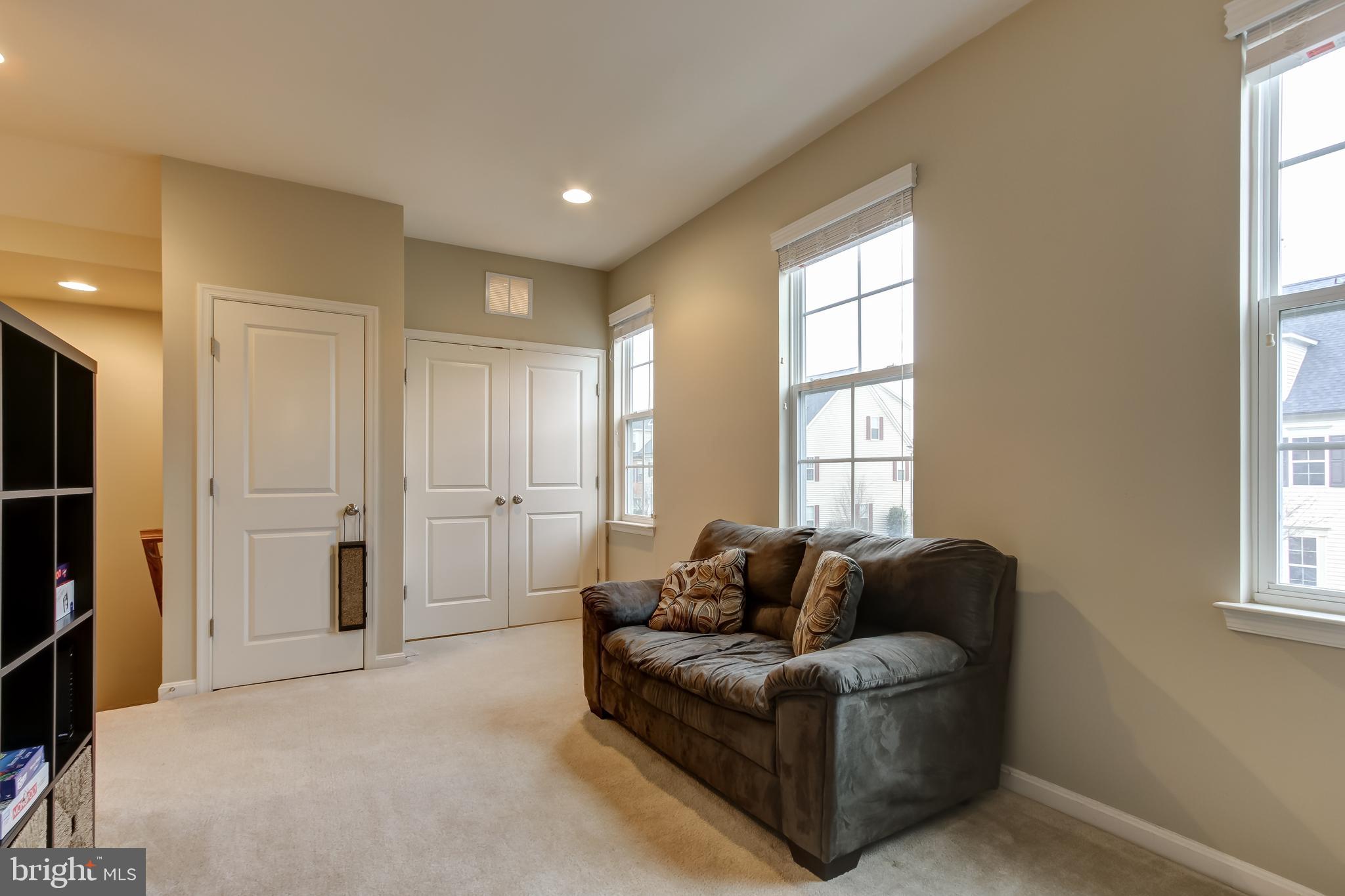 VICTORY LAKES - Residential