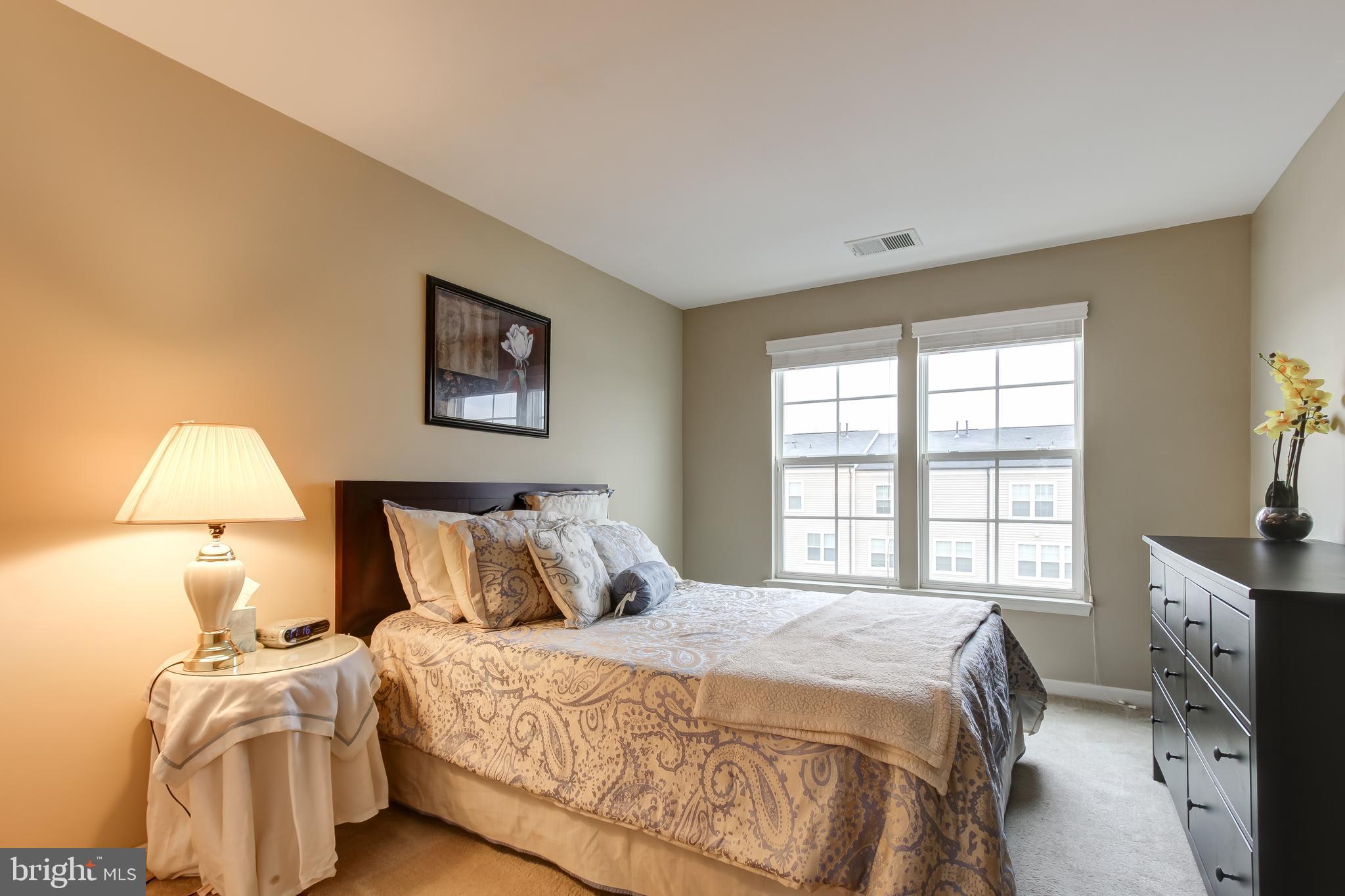 VICTORY LAKES - Residential