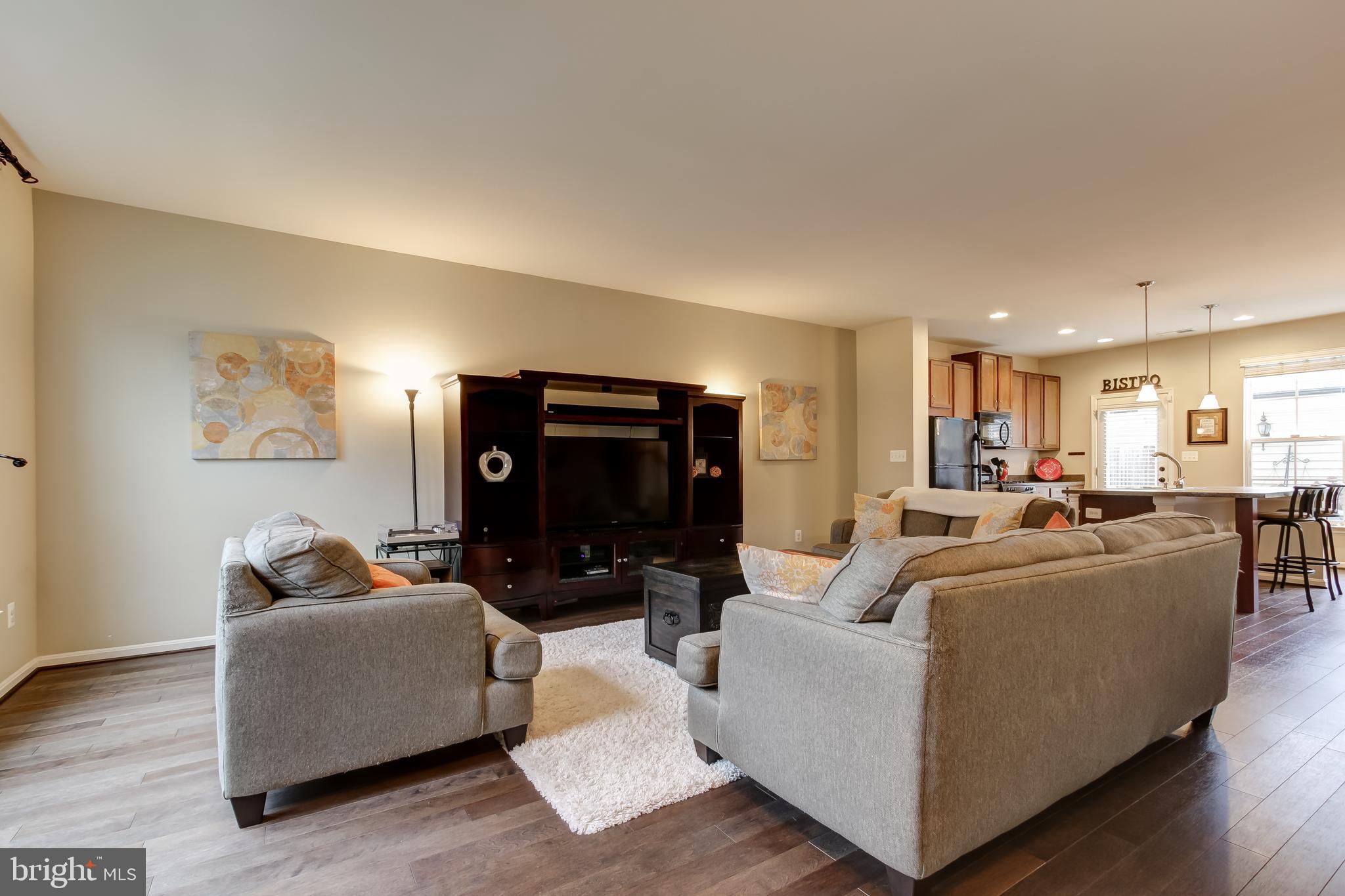 VICTORY LAKES - Residential