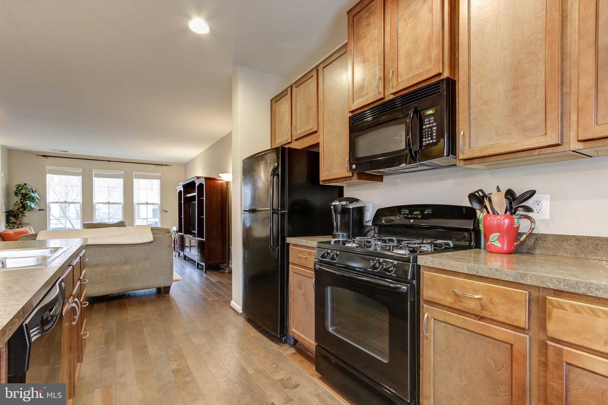 VICTORY LAKES - Residential