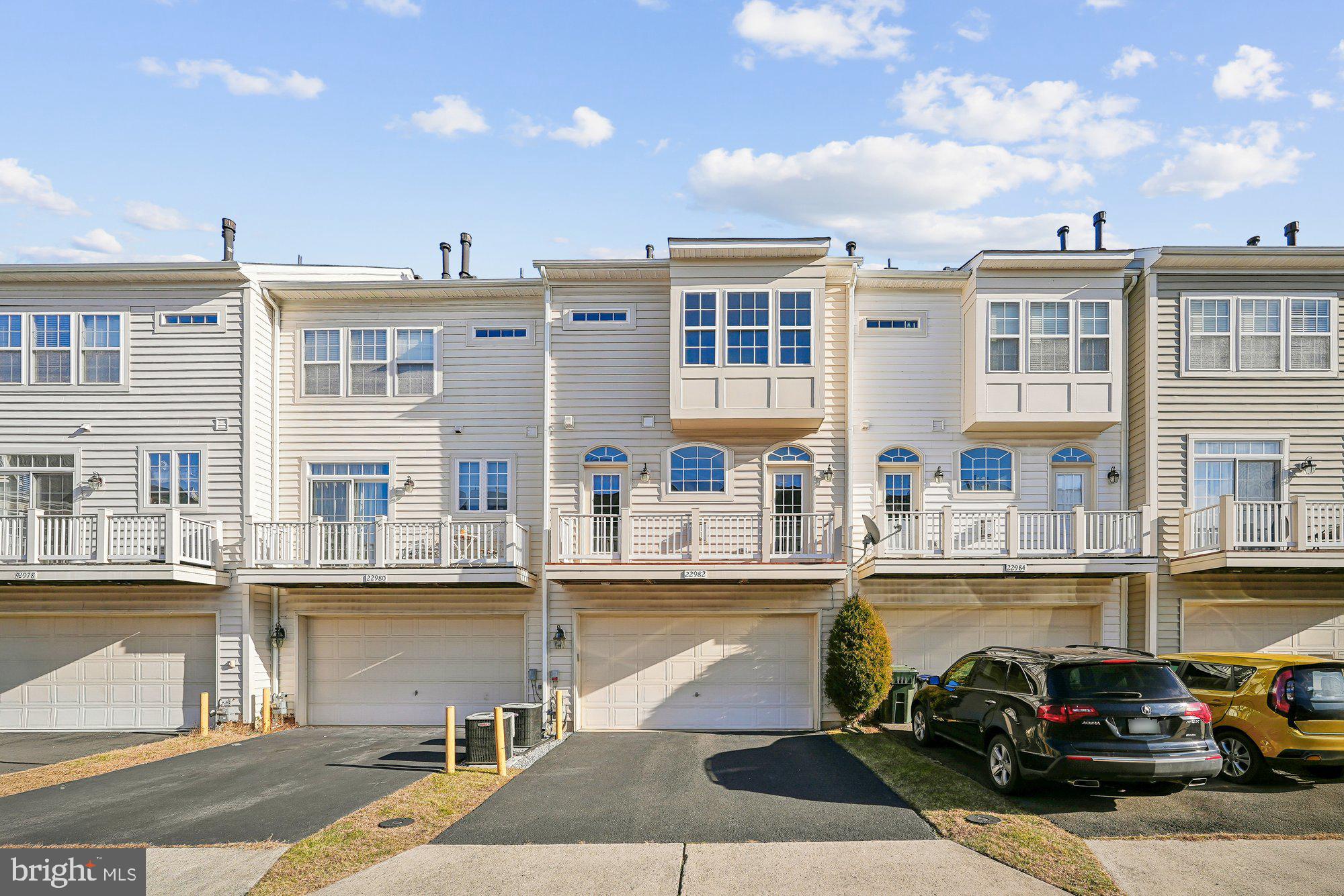 BRAMBLETON LANDBAY 2 - Residential