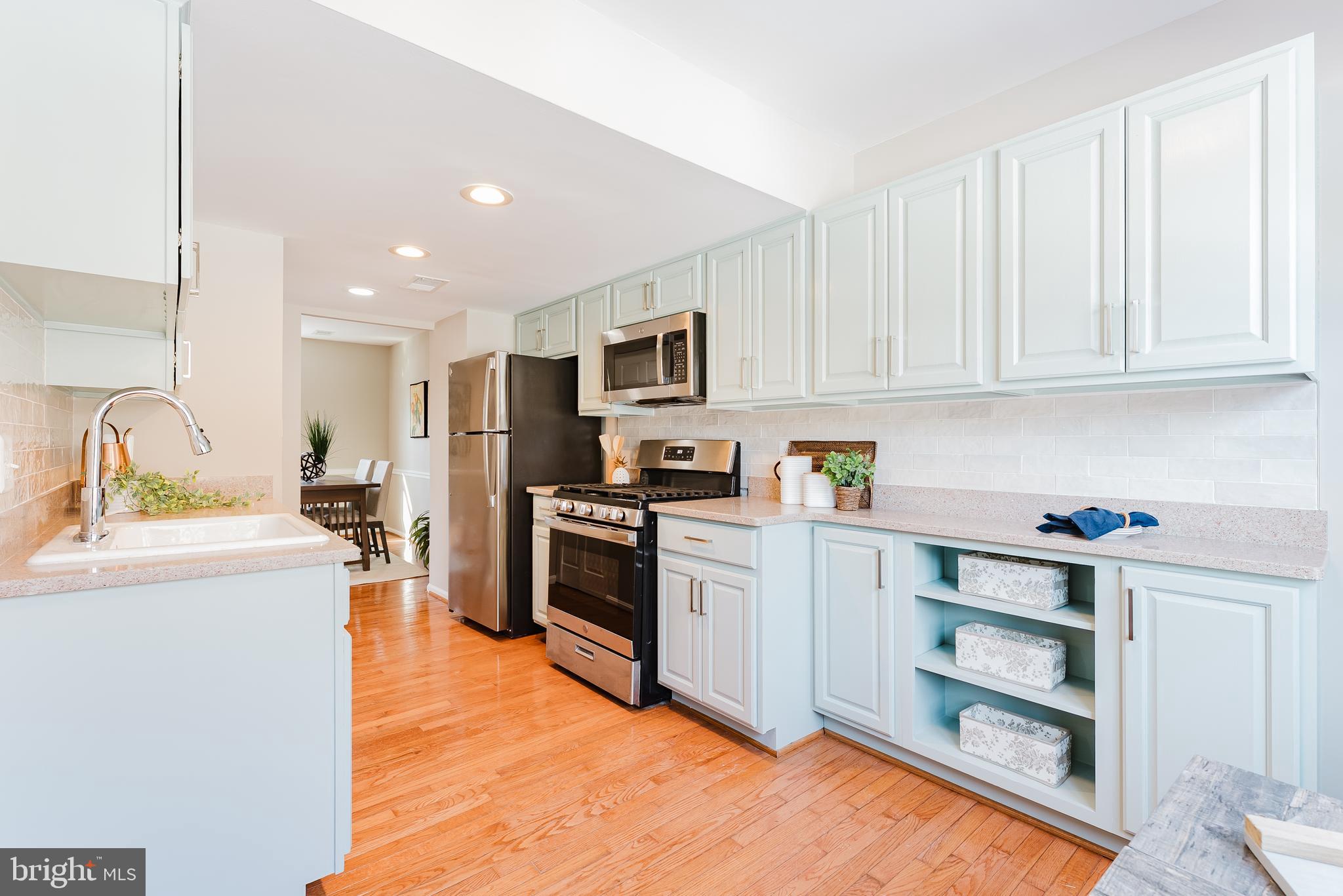 KEENE  MILL WOODS - Residential