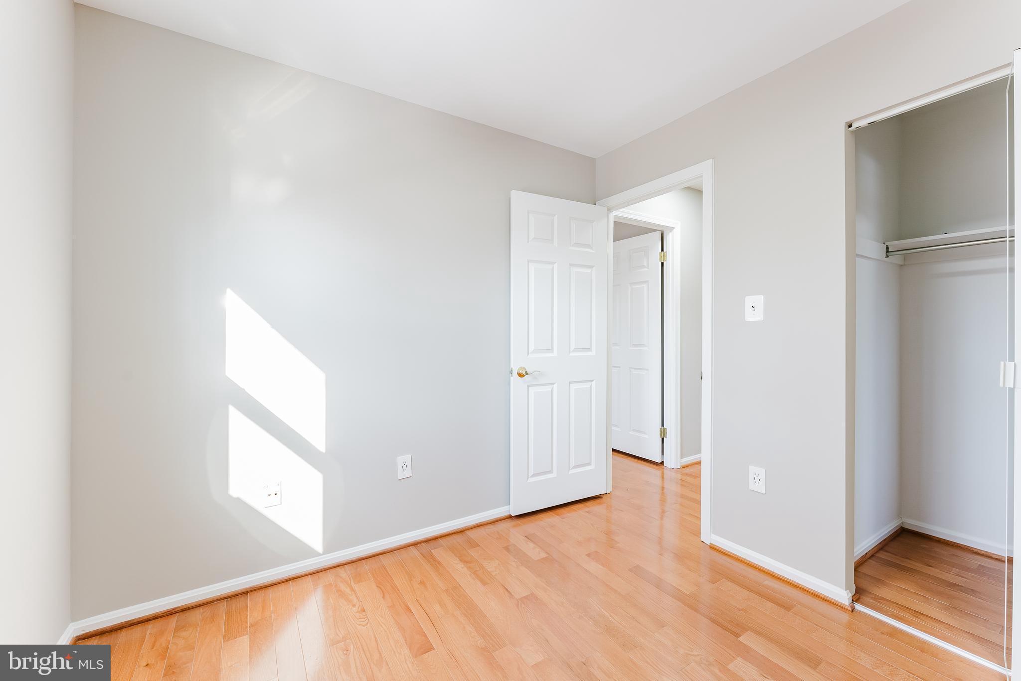 KEENE  MILL WOODS - Residential