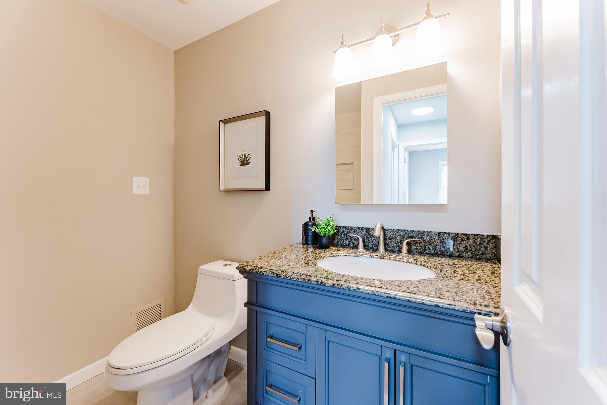 KEENE  MILL WOODS - Residential