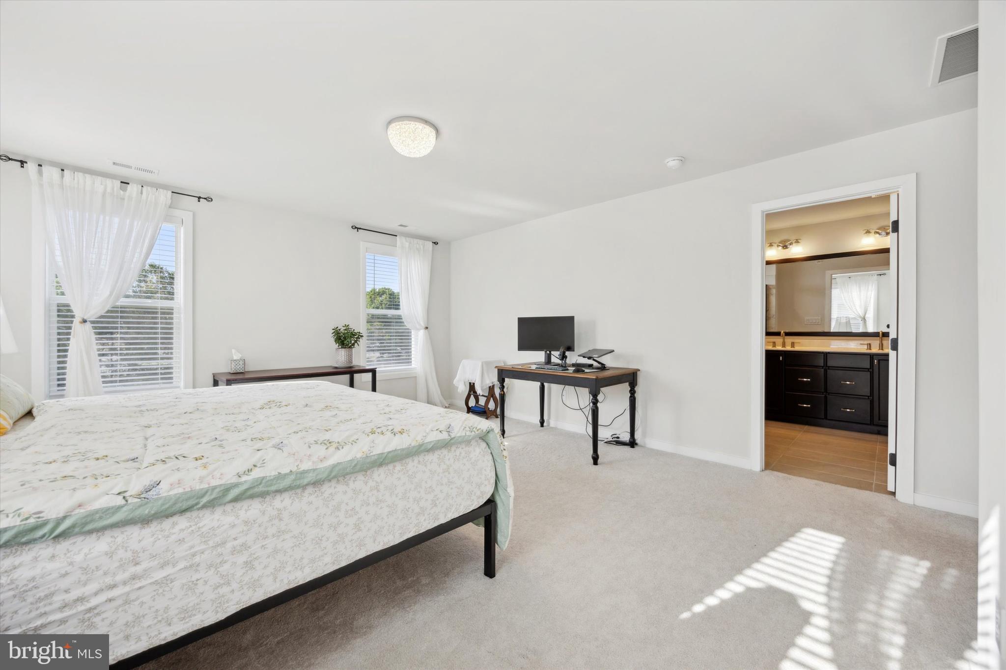 FRANKLIN STATION - Residential Lease