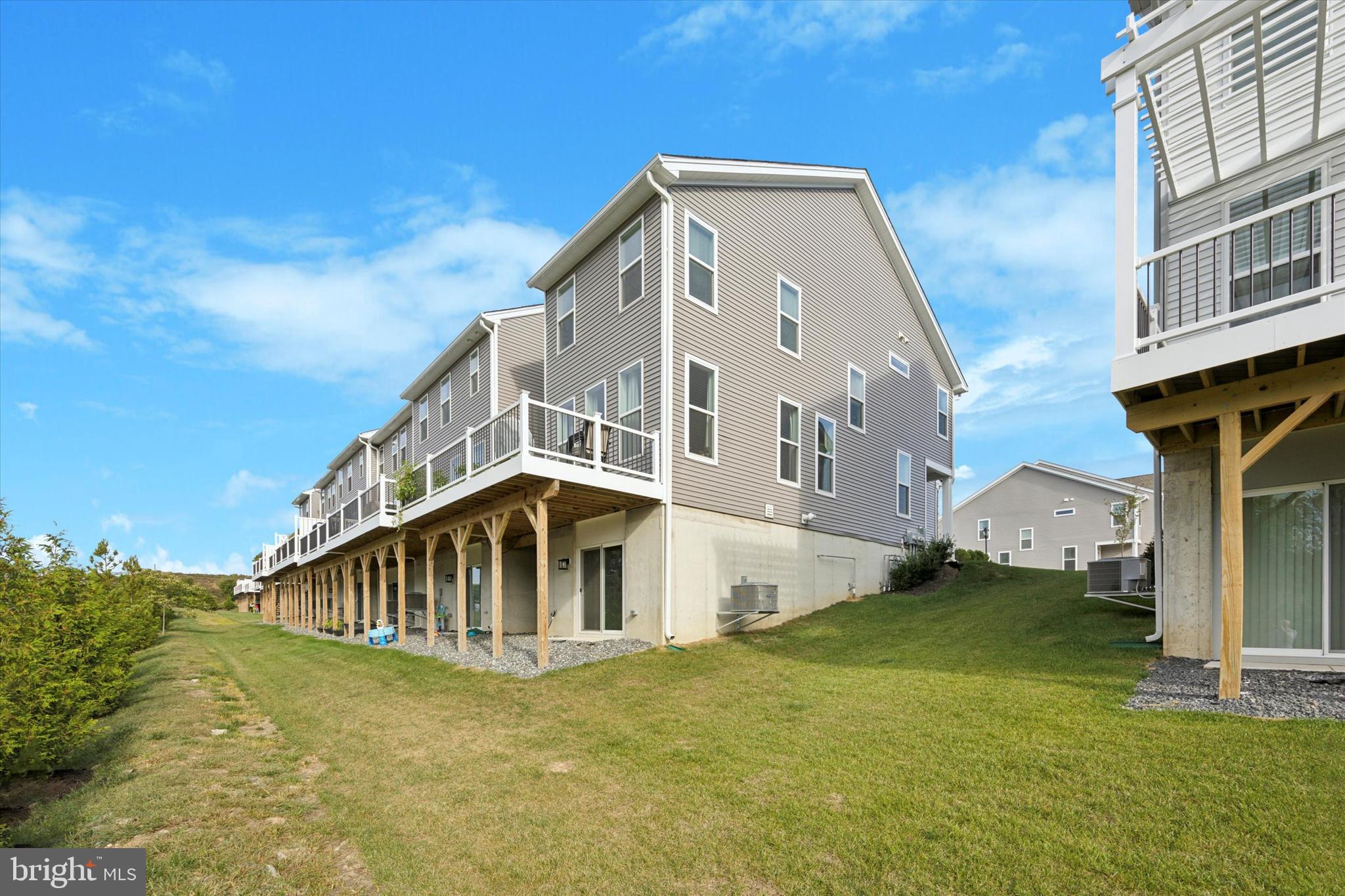 FRANKLIN STATION - Residential Lease