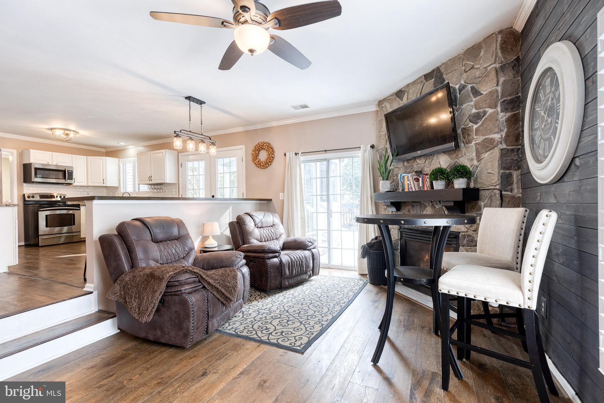 CHRISTIE ESTATES - Residential