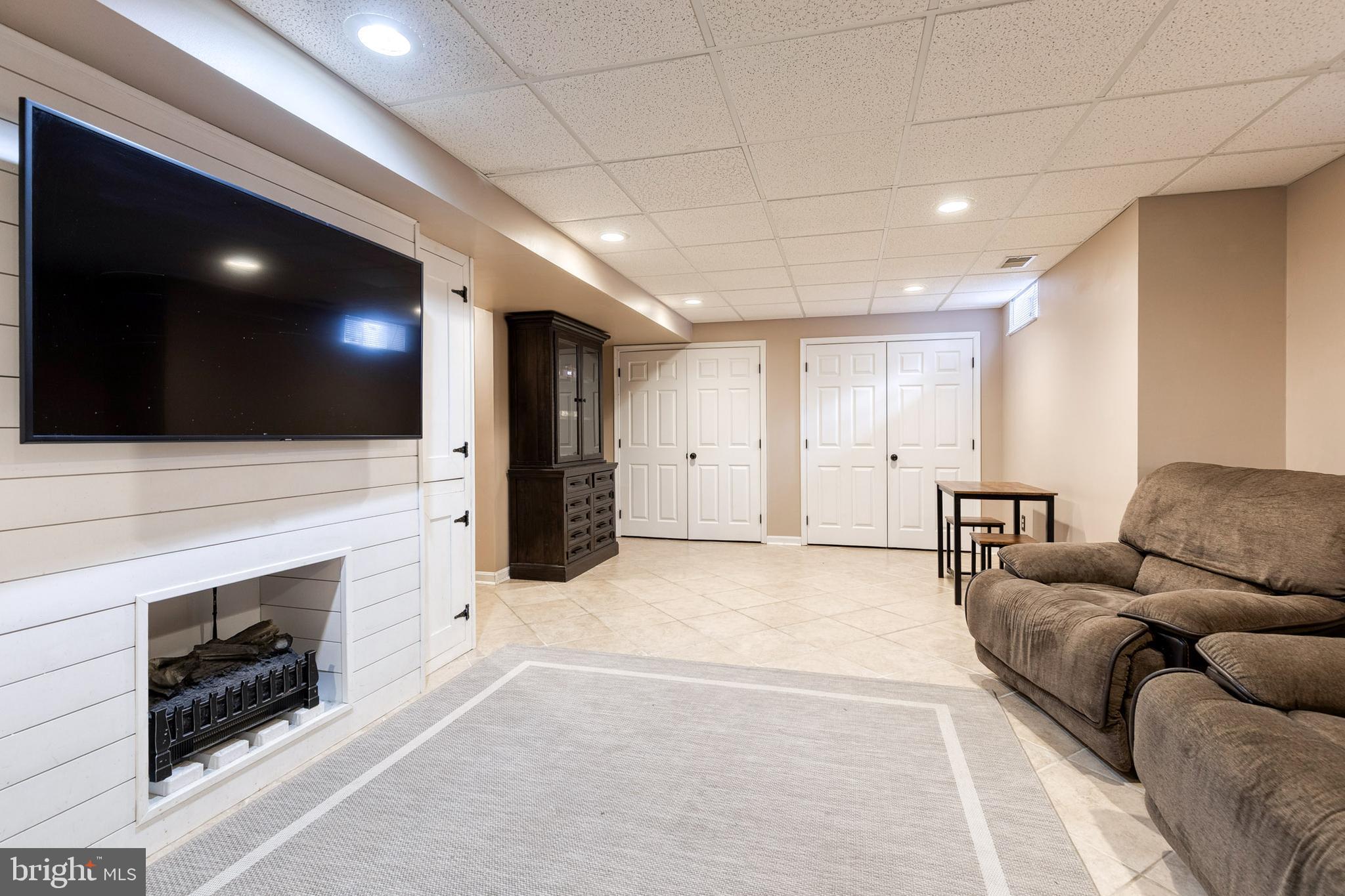 CHRISTIE ESTATES - Residential