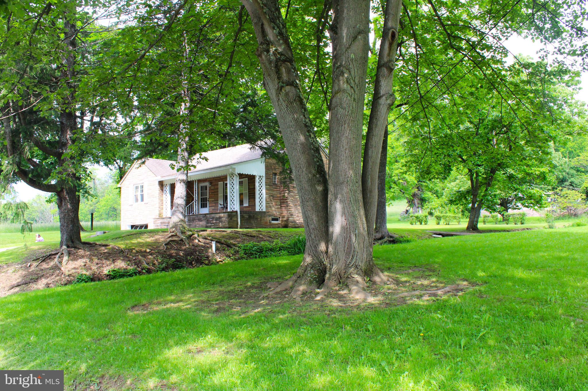 11111 VALLEY ROAD NE