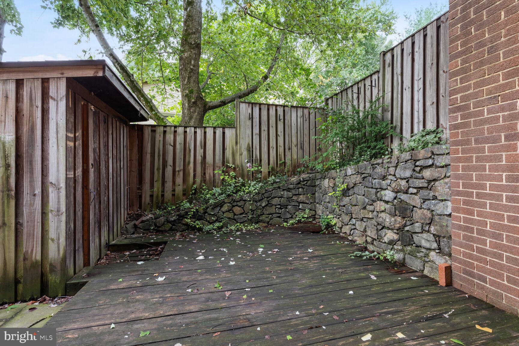 STONEWOOD - Residential