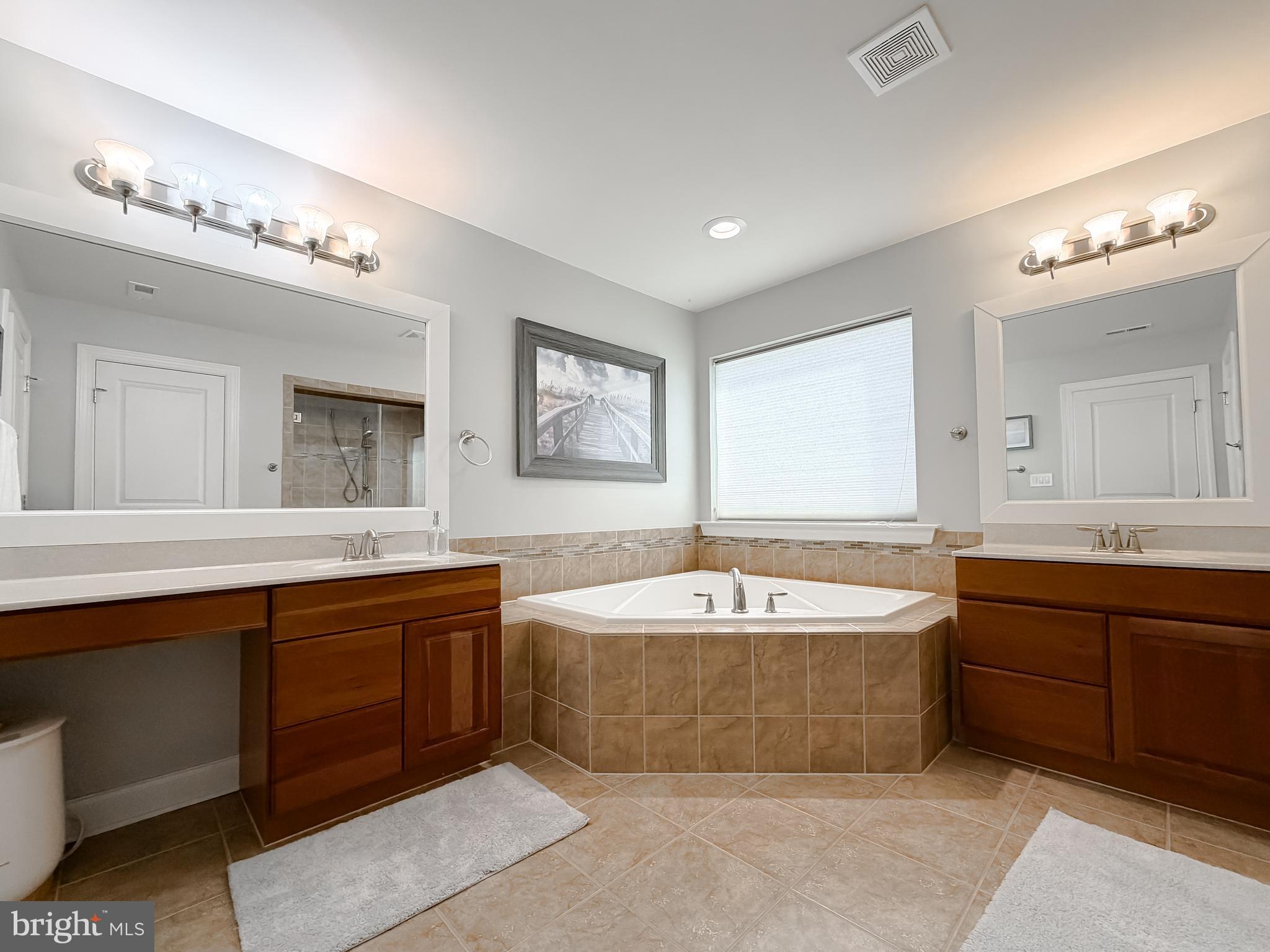 LEONARDS GRANT - Residential