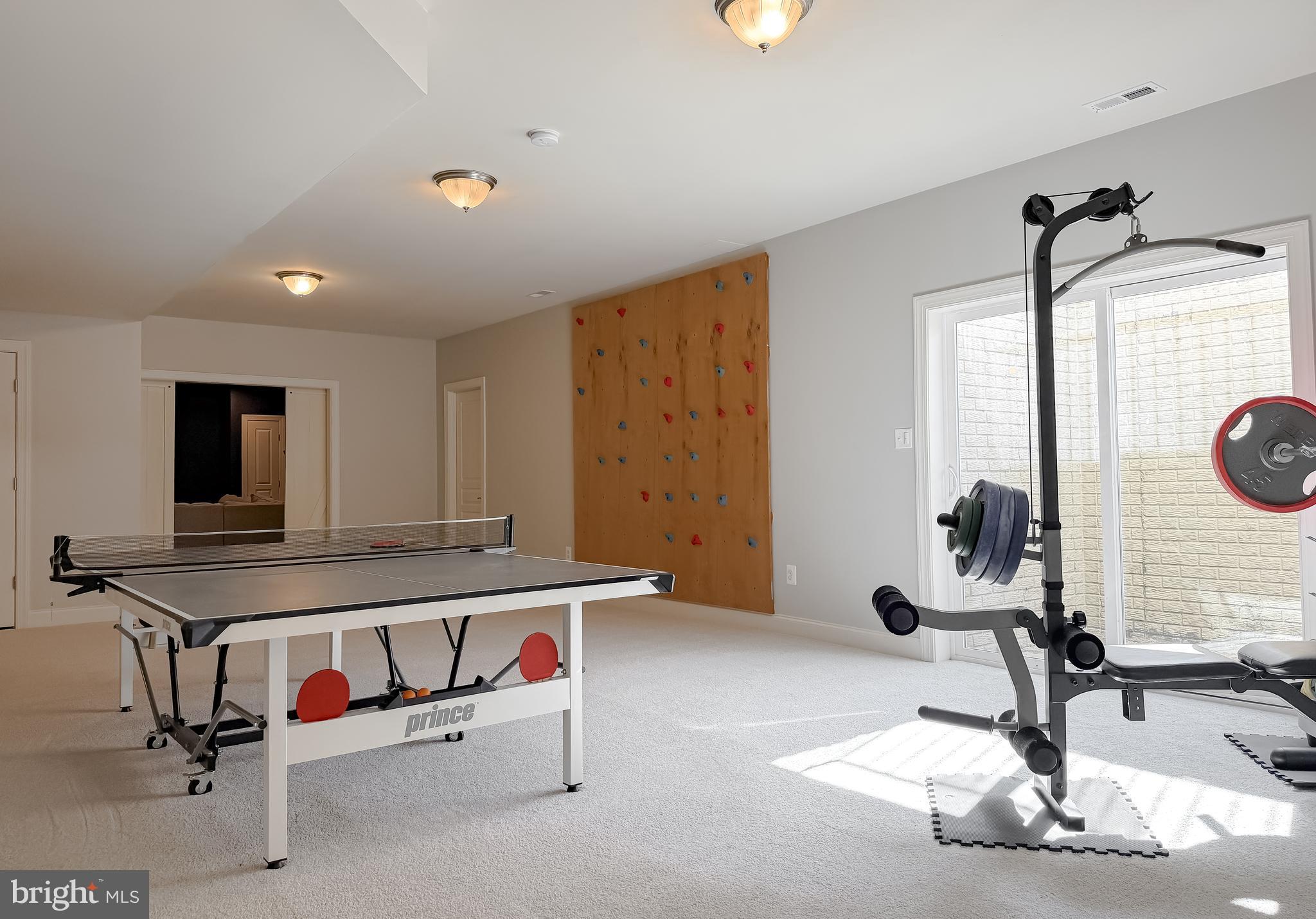 LEONARDS GRANT - Residential