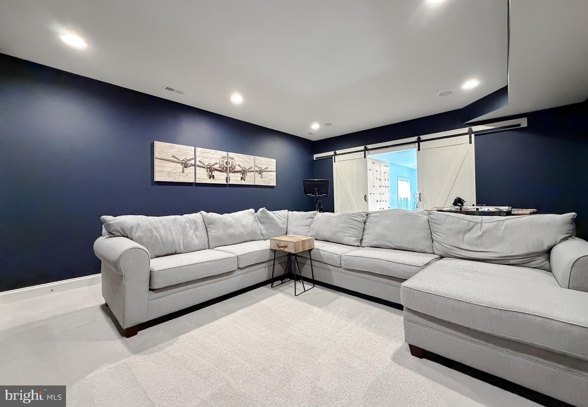 LEONARDS GRANT - Residential