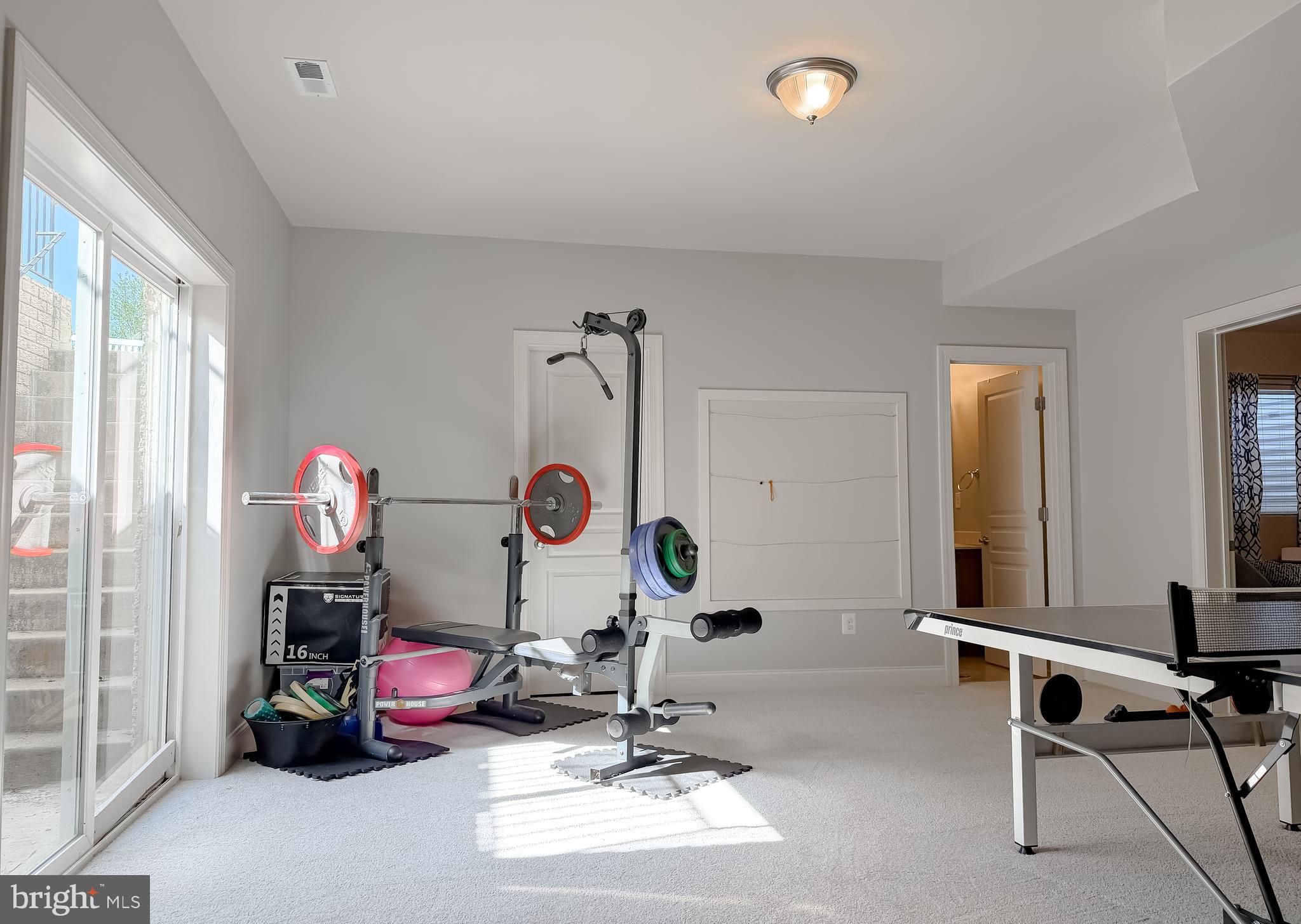 LEONARDS GRANT - Residential