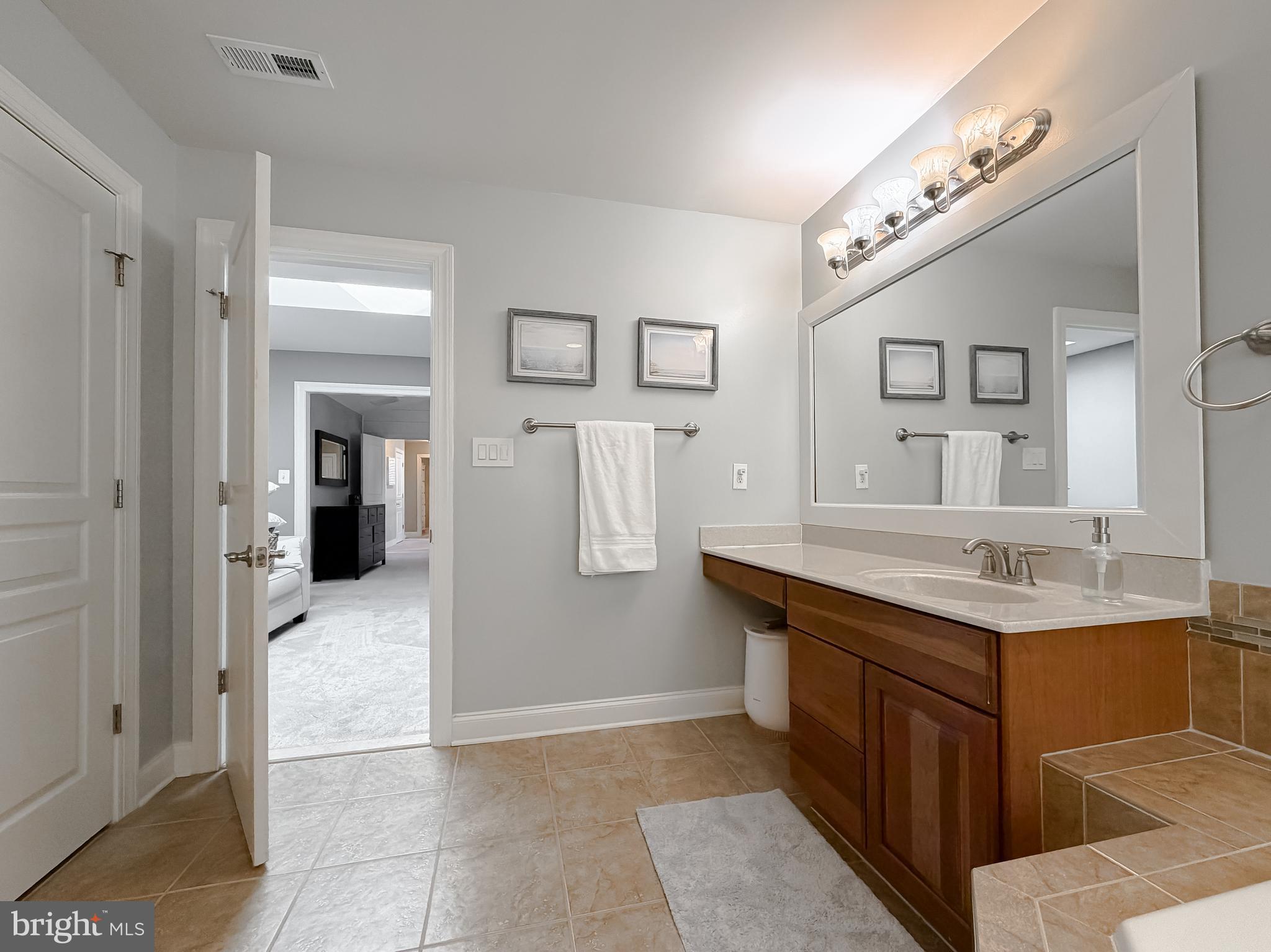 LEONARDS GRANT - Residential