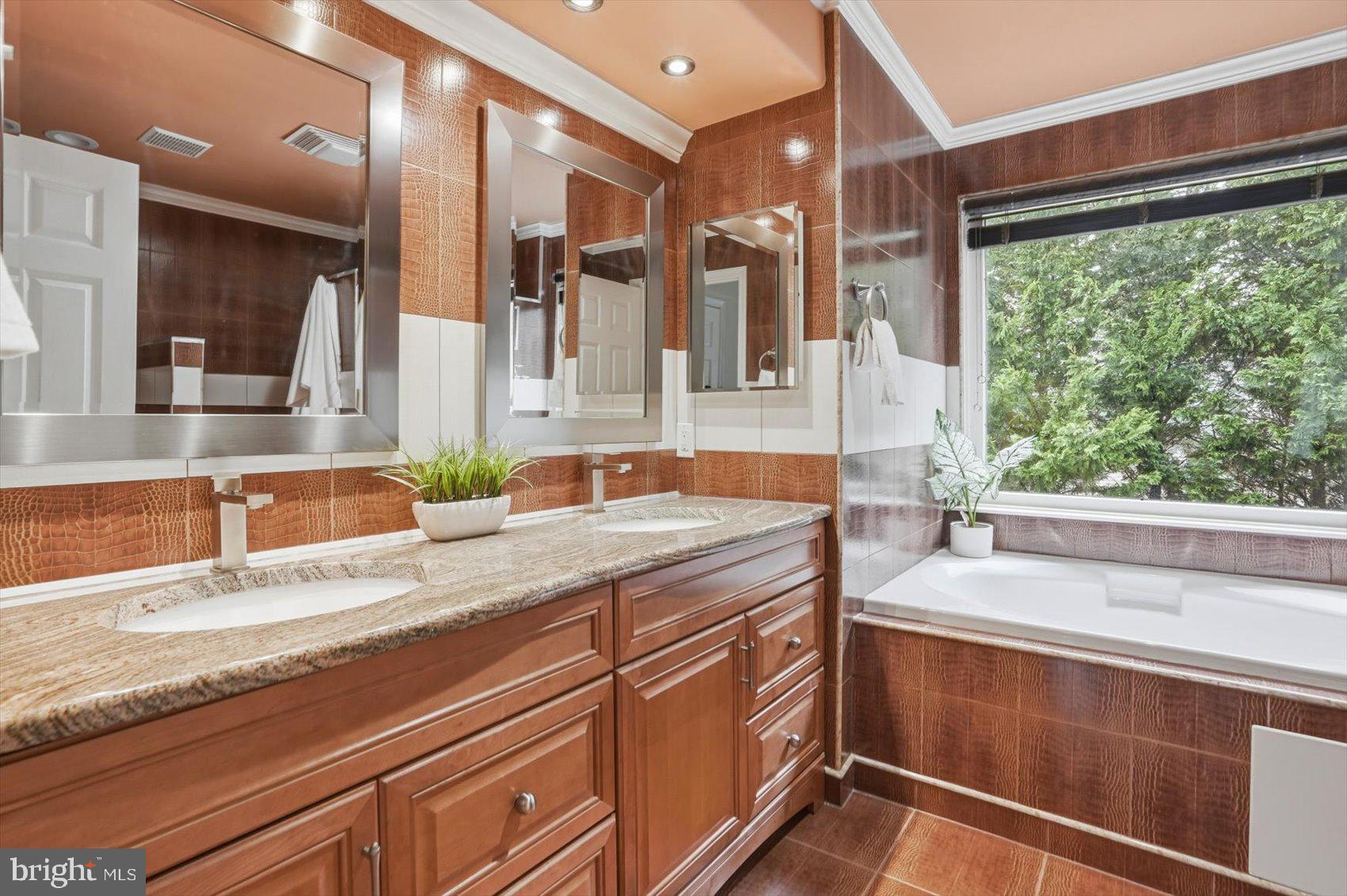 REISTERSTOWN - Residential