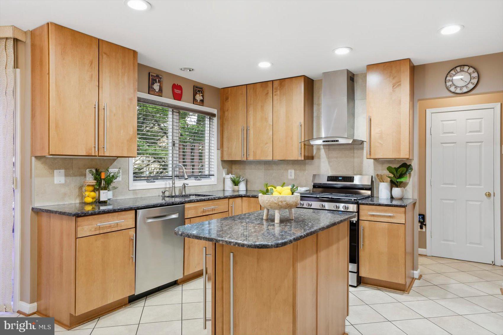 REISTERSTOWN - Residential