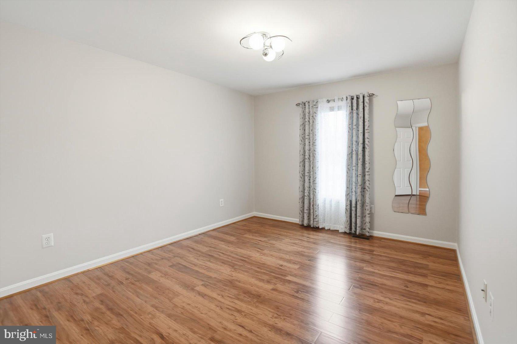 REISTERSTOWN - Residential