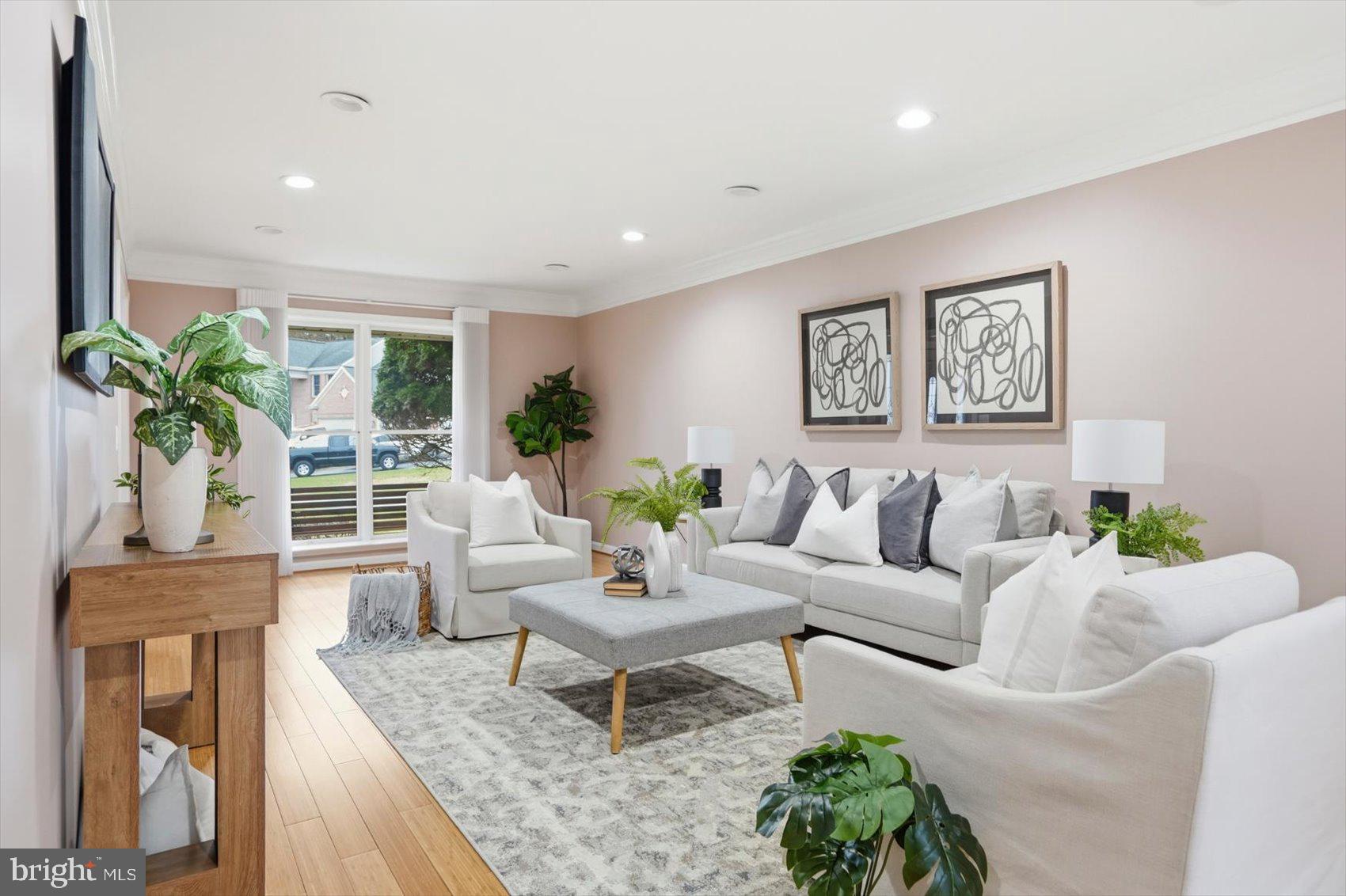 REISTERSTOWN - Residential