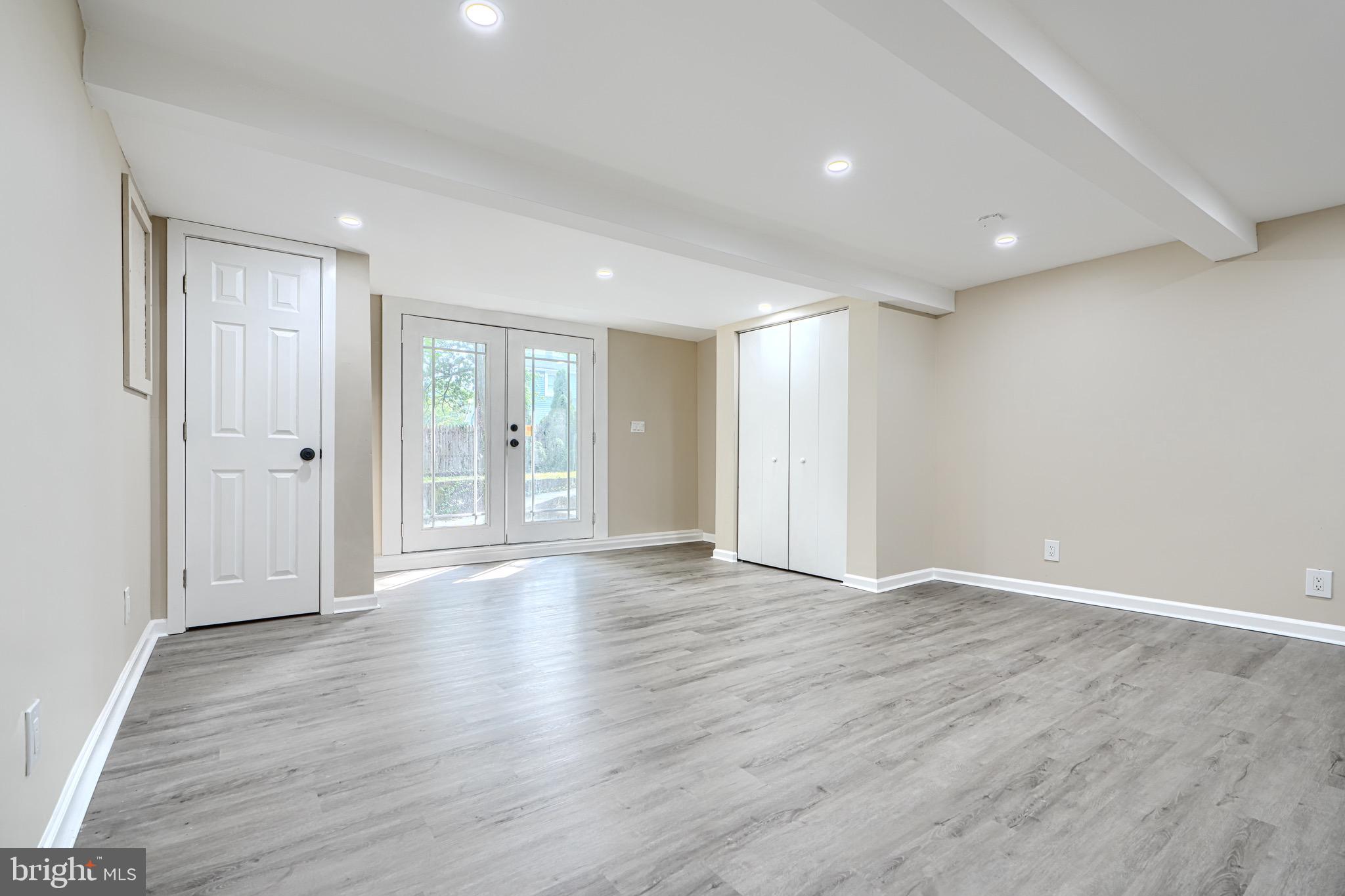 HAMILTON - Residential Lease