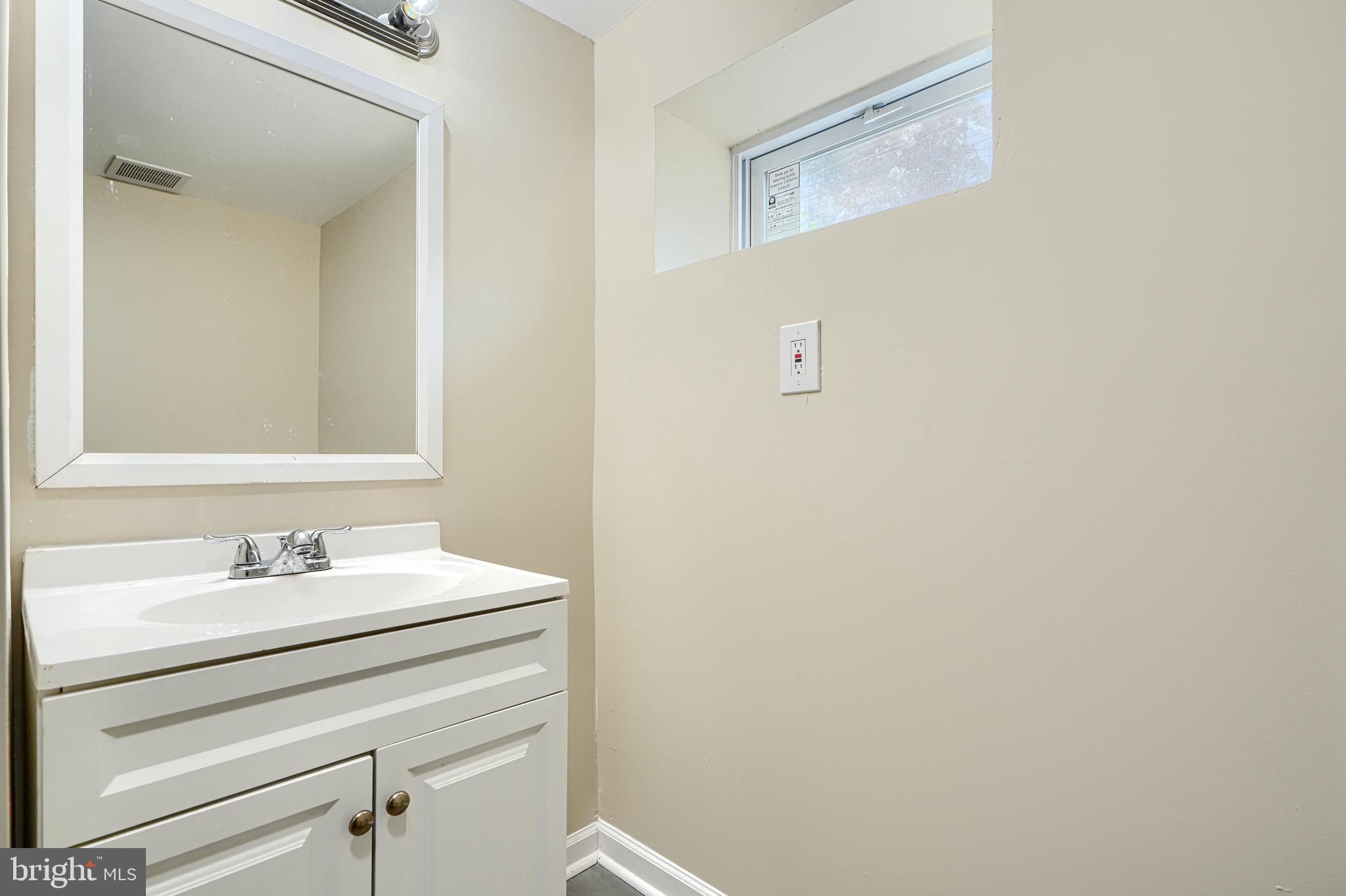 HAMILTON - Residential Lease