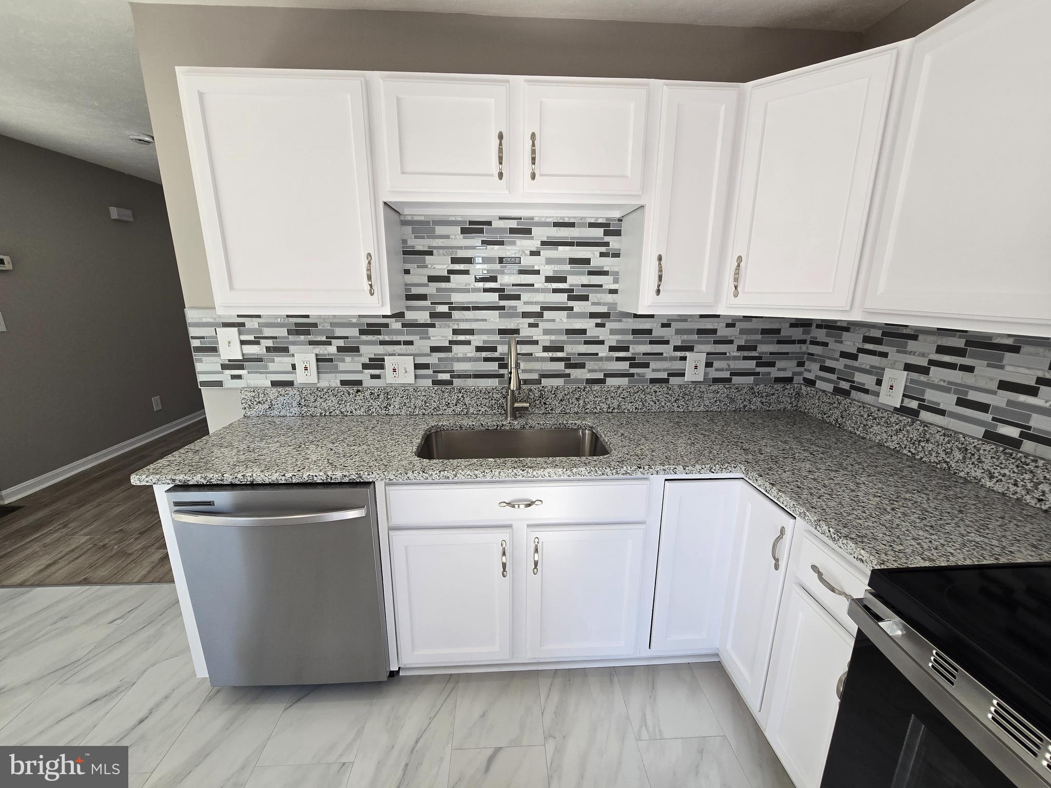 CHARLESTOWN COMMONS - Residential