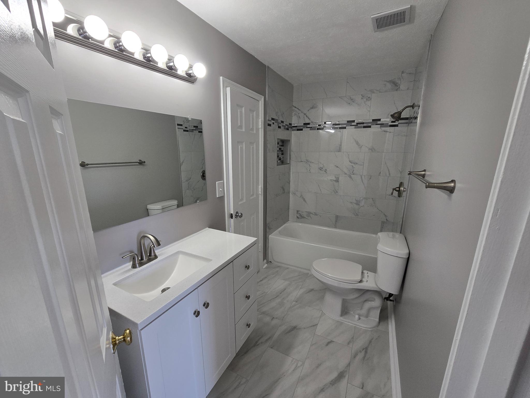 CHARLESTOWN COMMONS - Residential