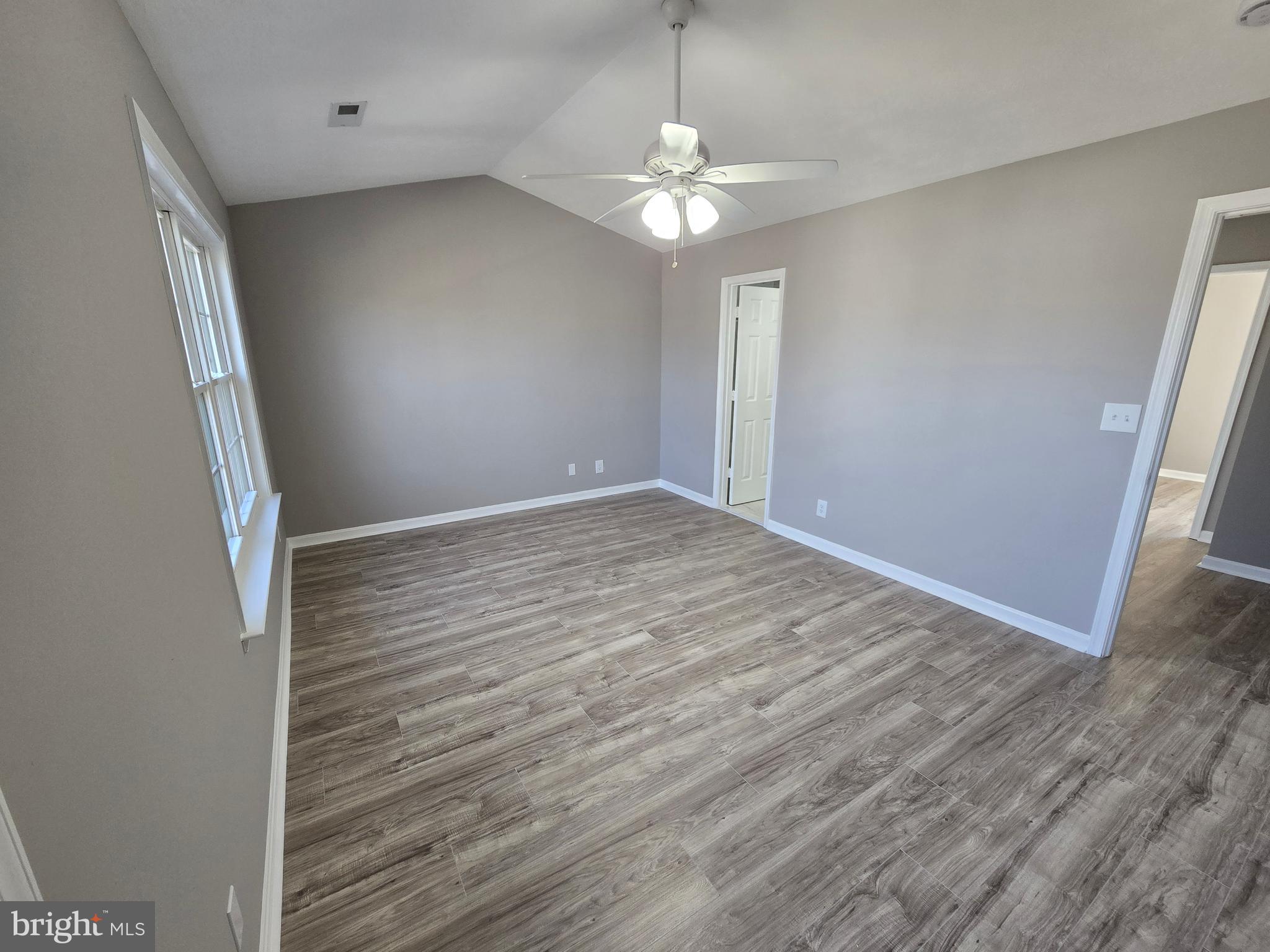 CHARLESTOWN COMMONS - Residential