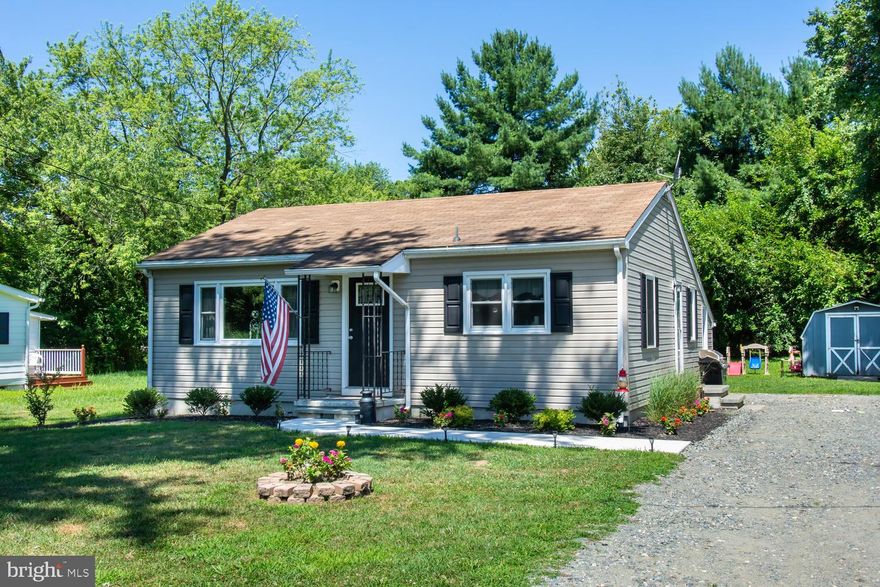 Great start to home ownership, nothing to do but move-in...Quaint Country Home, 2 bedrooms 1 bath, kitchen with SS appliances and tile flooring, spacious living room, huge laundry/mudroom, hardwood floors throughout...renovated just 3 years ago (HVAC, windows, well, upgraded electric,  hot water heater & flooring). Too affordable too last long!!