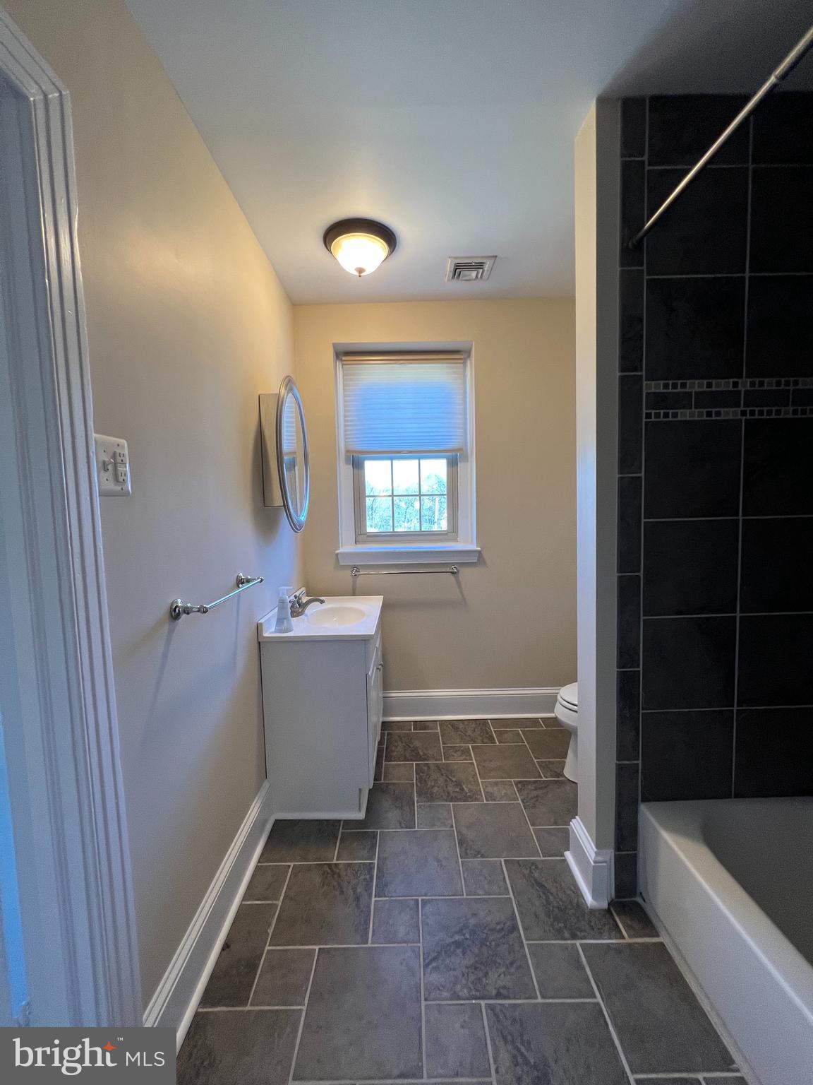 MERION STATION - Residential Lease