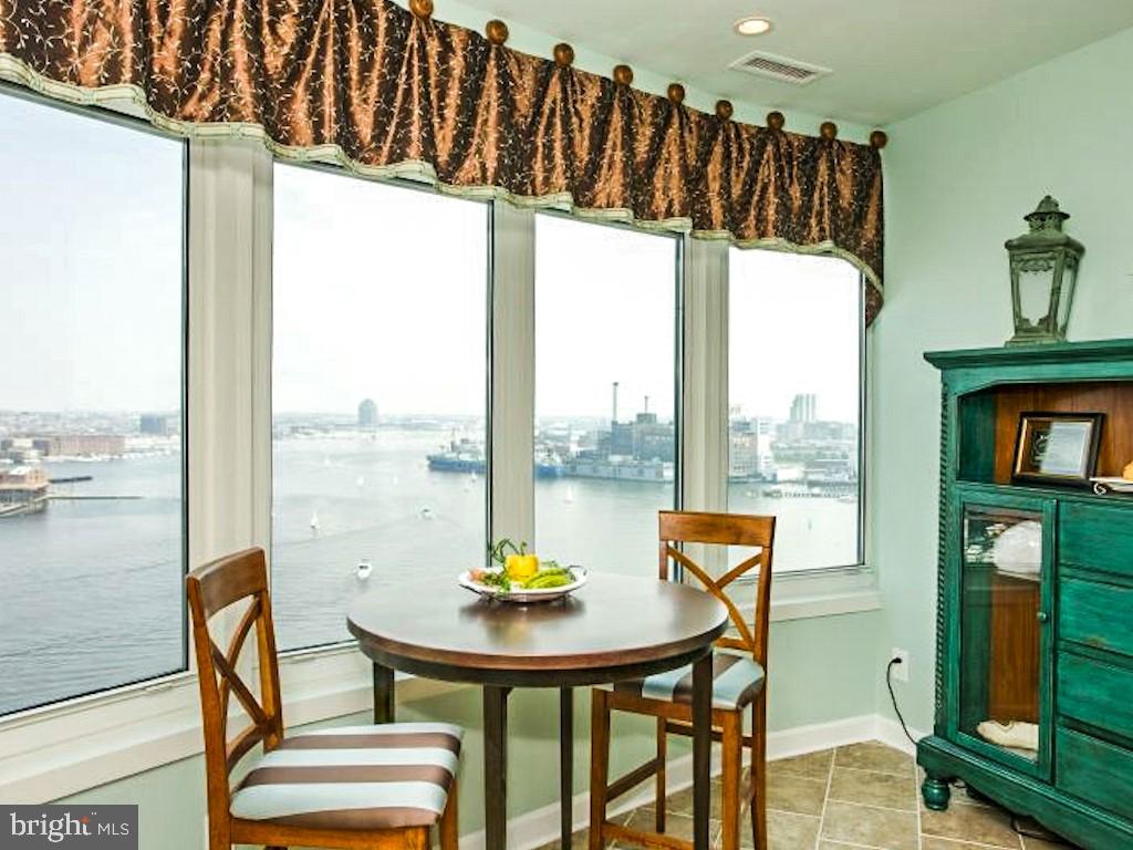 HARBORVIEW CONDOMINIUMS - Residential
