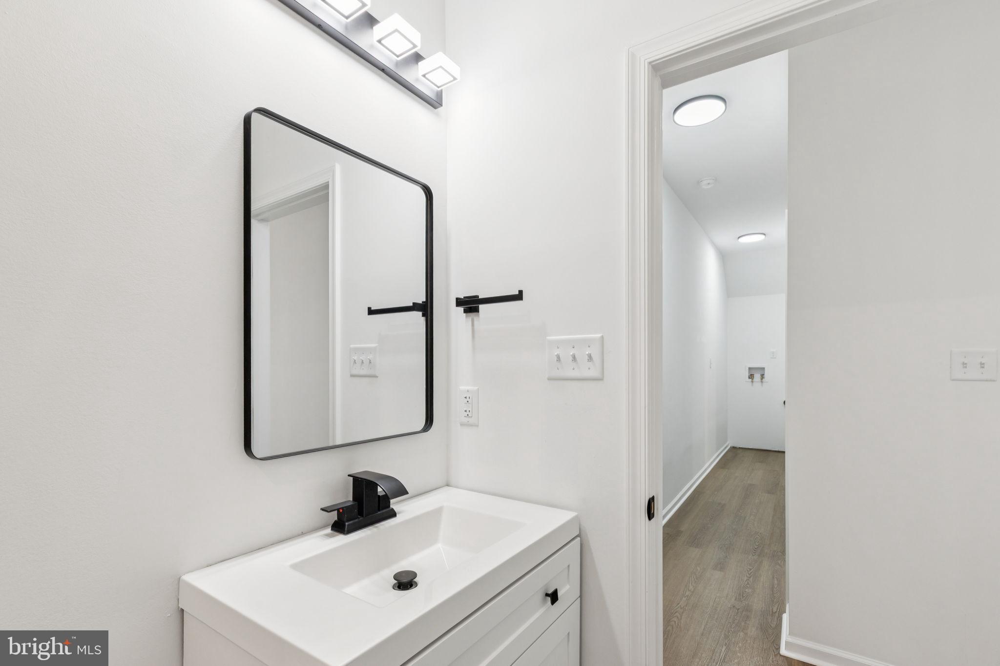 7 N 50TH STREET 1