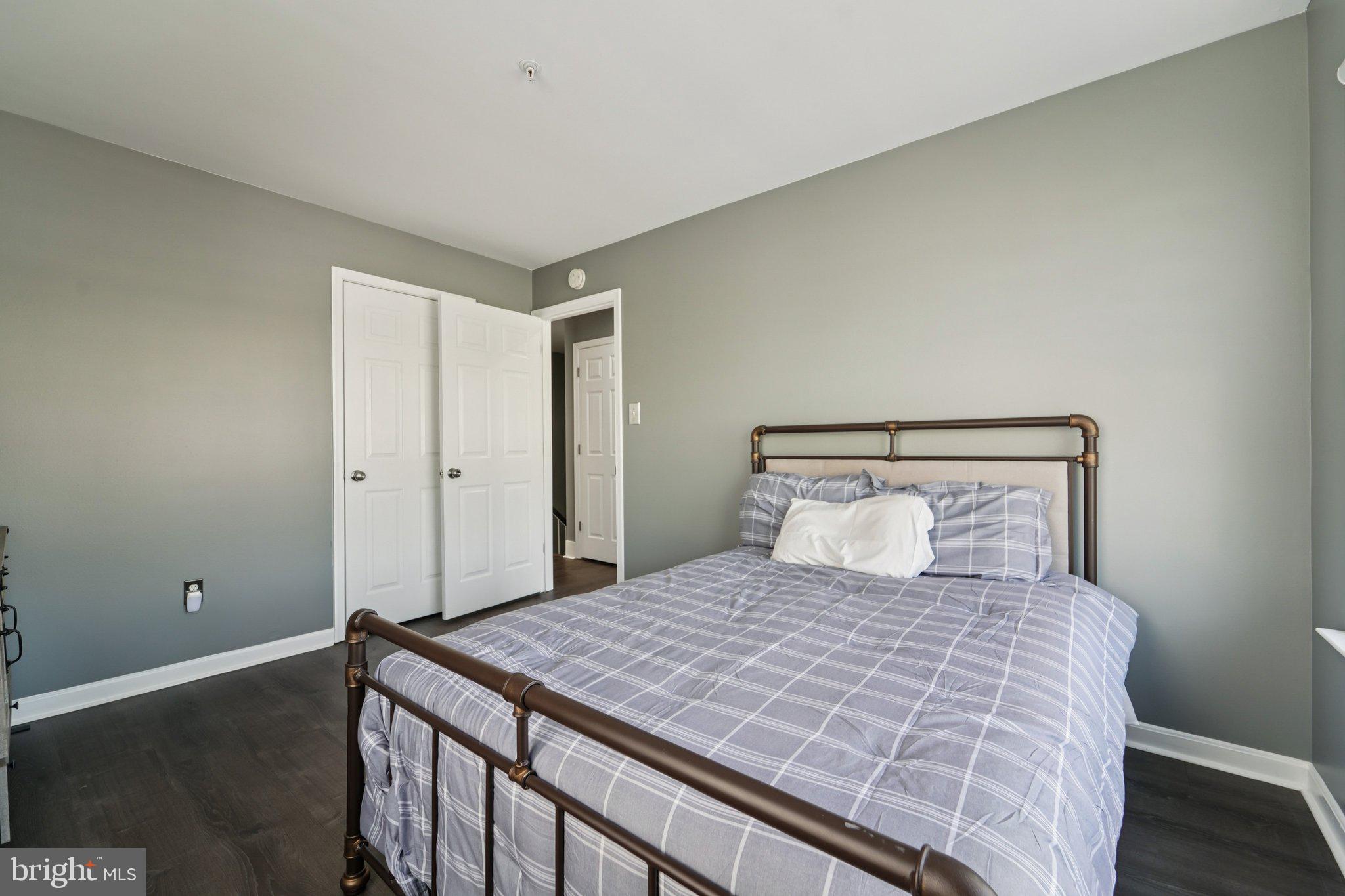 PINEY ORCHARD - Residential