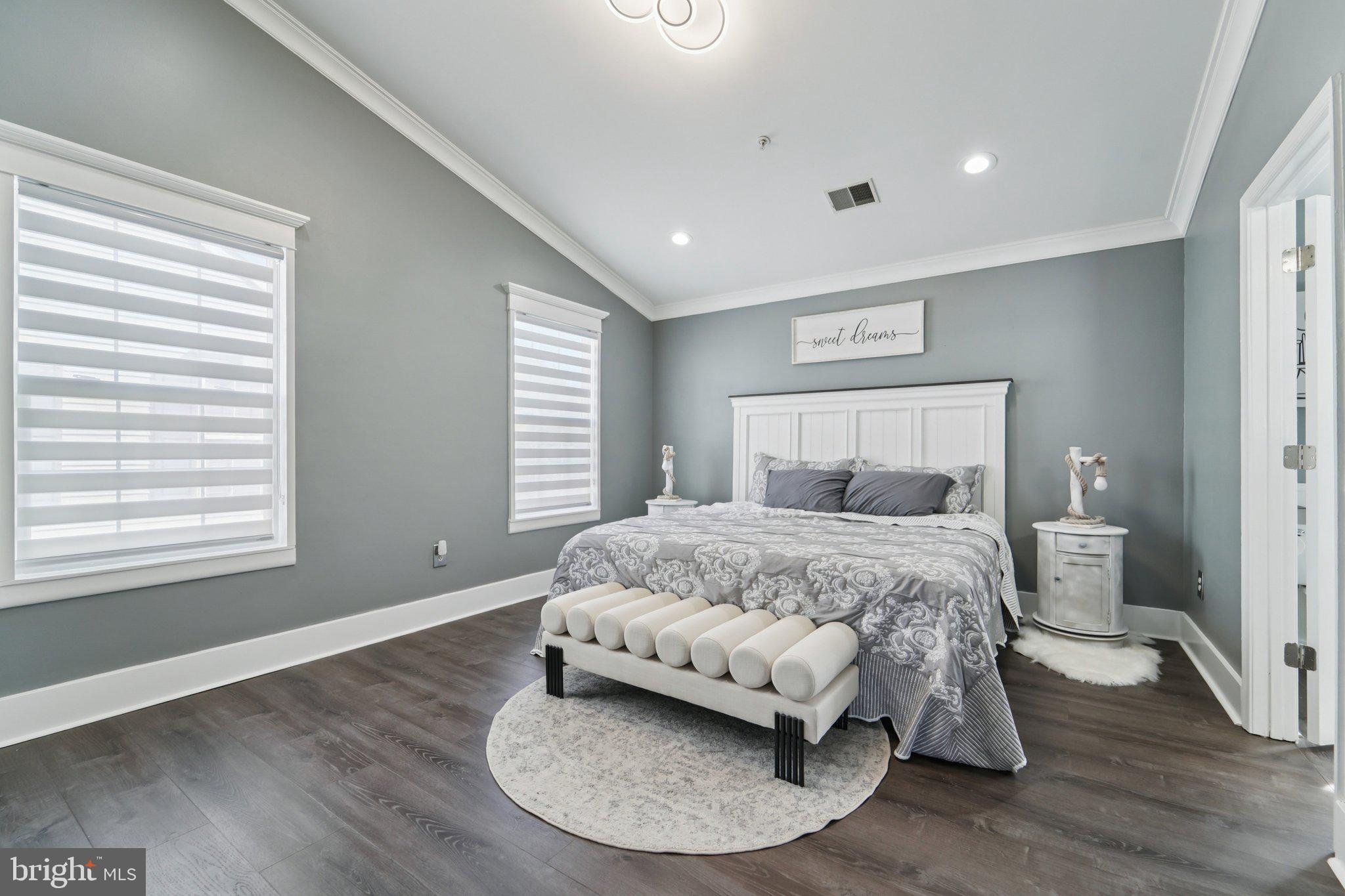 PINEY ORCHARD - Residential