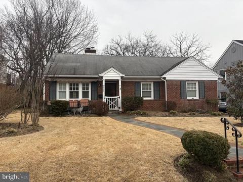 2331 N UNDERWOOD STREET ARLINGTON VA 22205