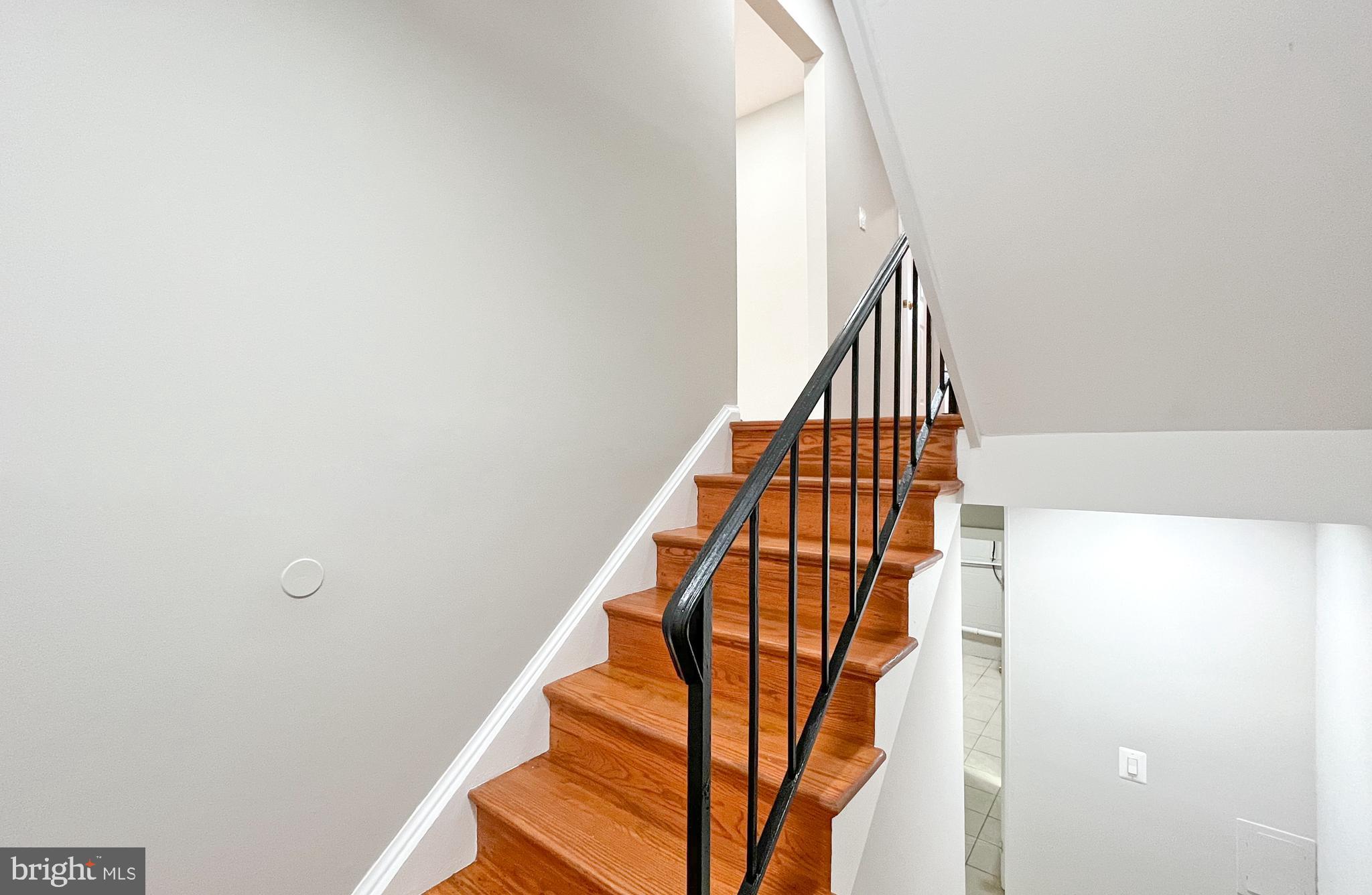 STRATHMEADE SQUARE - Residential Lease