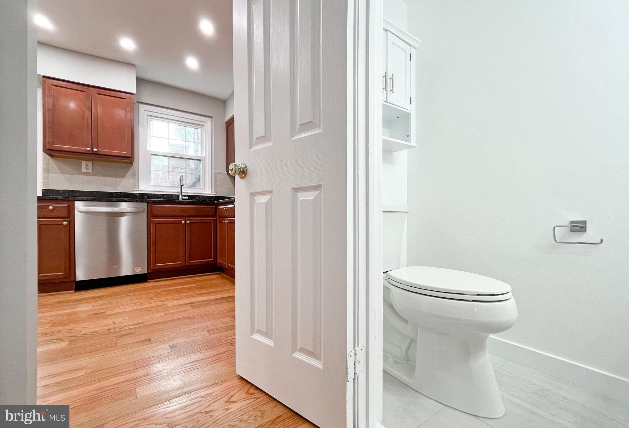 STRATHMEADE SQUARE - Residential Lease