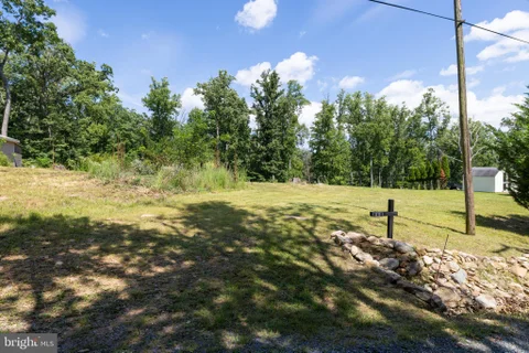 MLS: VAFV2044374