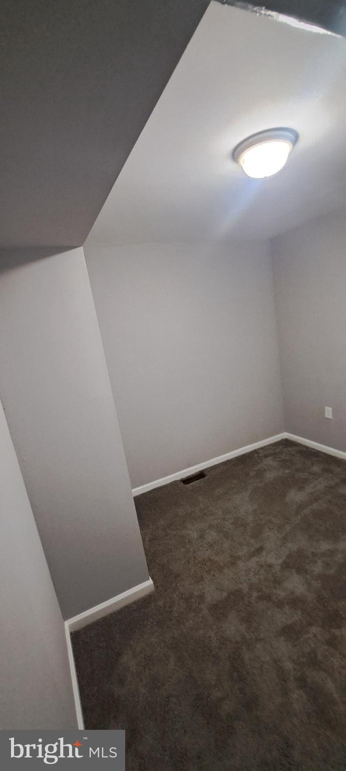 BROADWAY EAST - Residential Lease