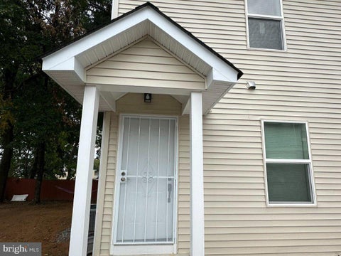Homes For Rent - 6314 Foote Street #B<br/> CAPITOL HEIGHTS, MD 20743