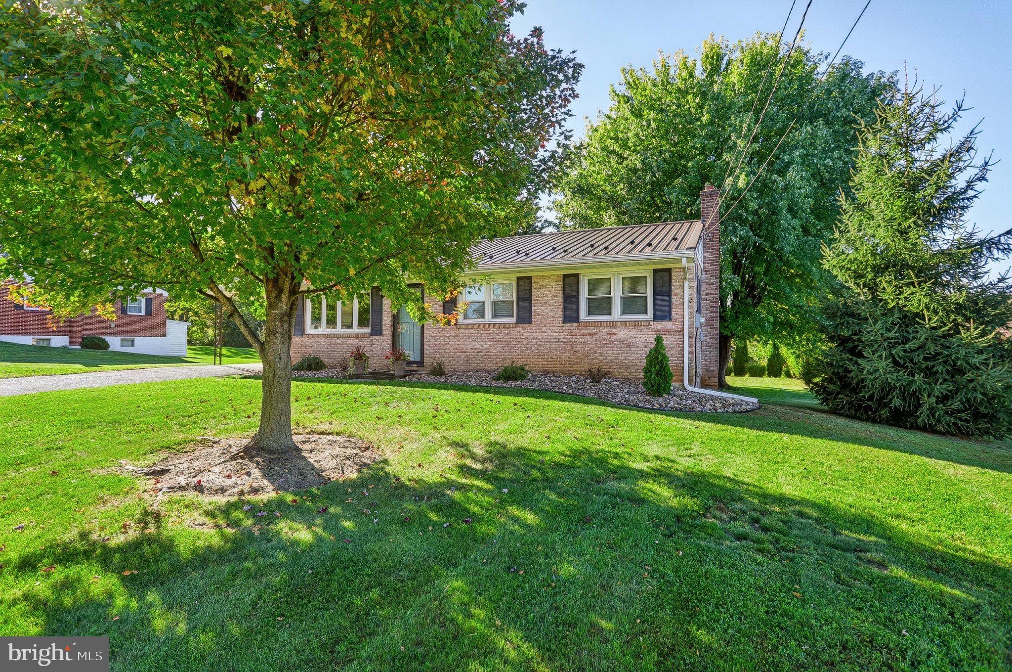 1250 MARVERN DRIVE W