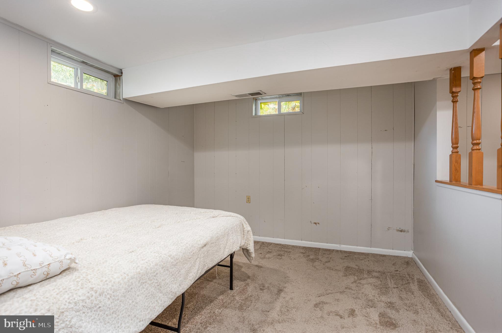 LONG REACH - Residential